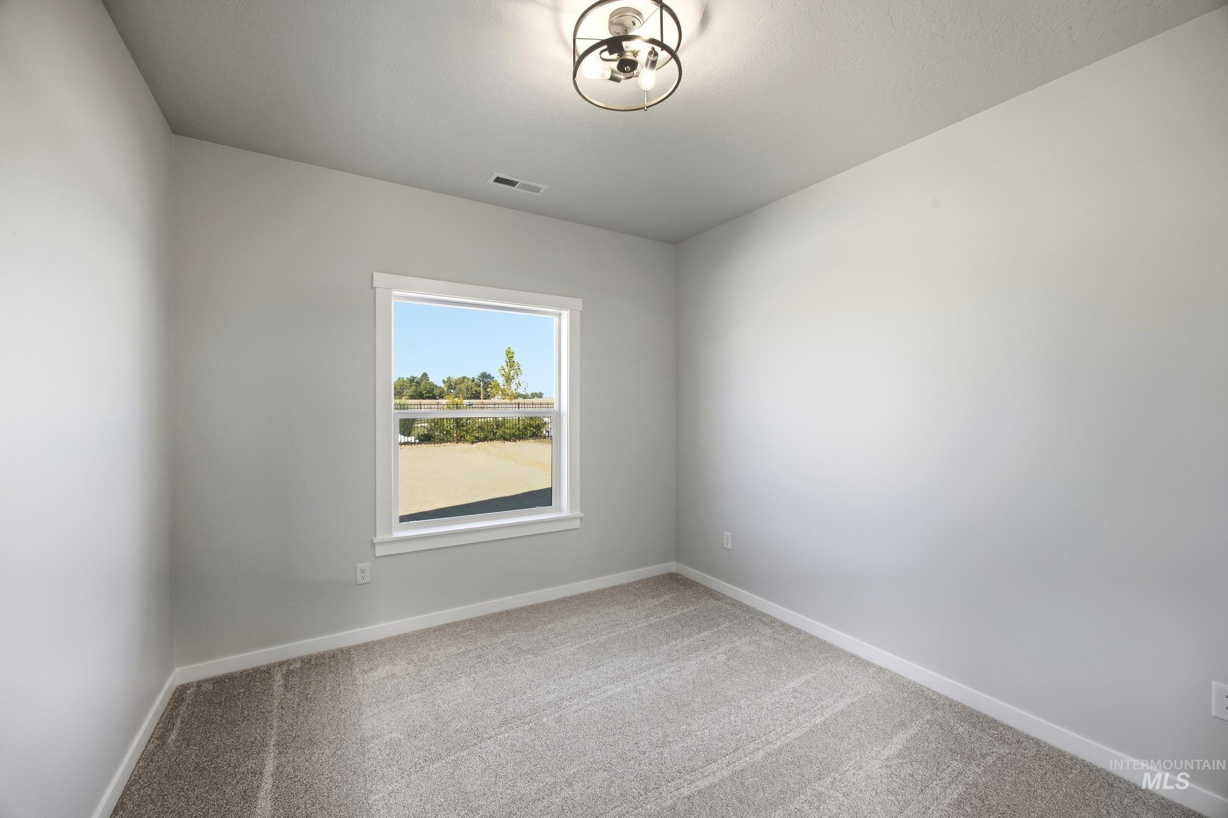 3099 N Porgy Way, Eagle, Idaho 83616, 4 Bedrooms, 2 Bathrooms, Residential For Sale, Price $699,990,MLS 98996973