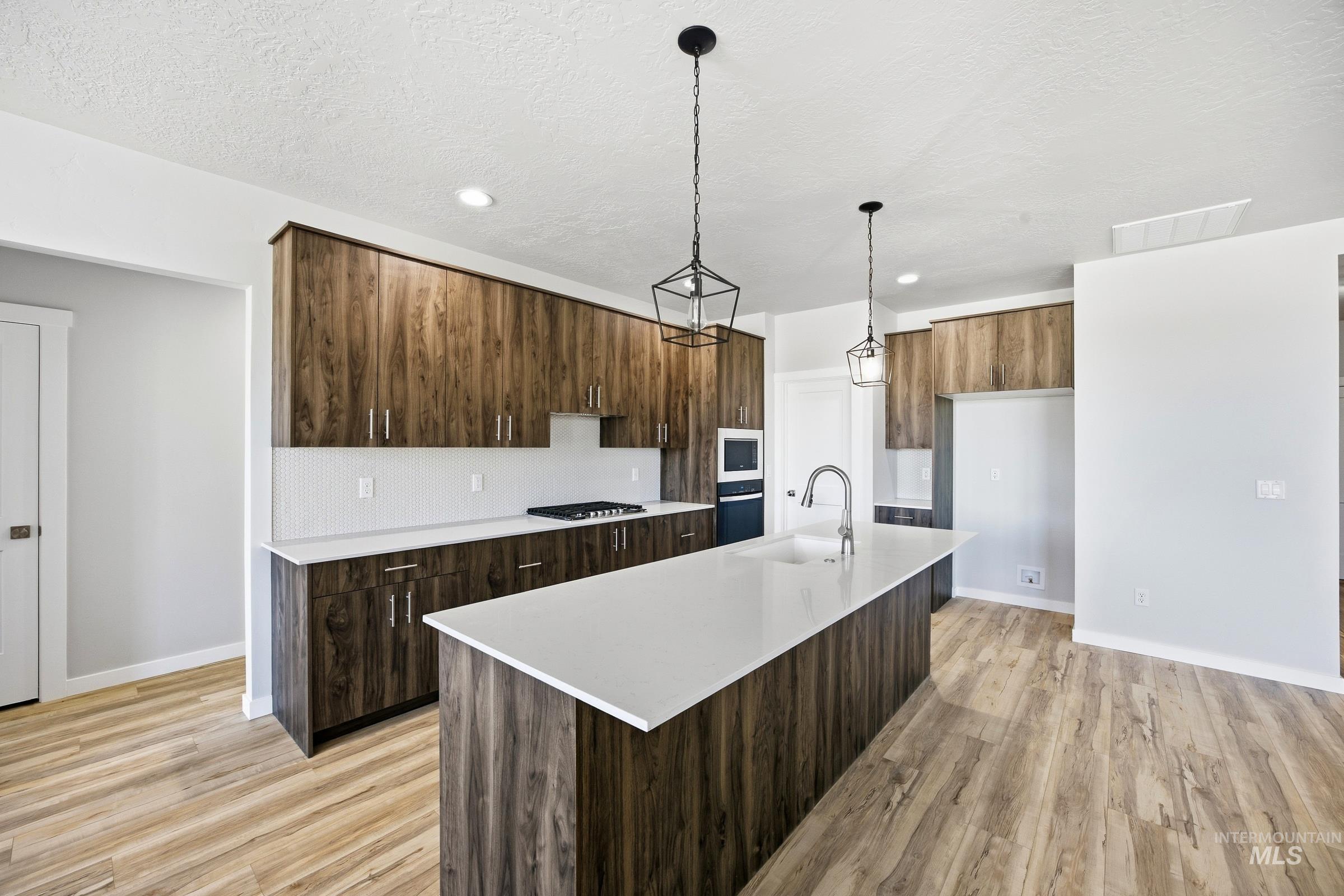 3099 N Porgy Way, Eagle, Idaho 83616, 4 Bedrooms, 2 Bathrooms, Residential For Sale, Price $699,990,MLS 98996973