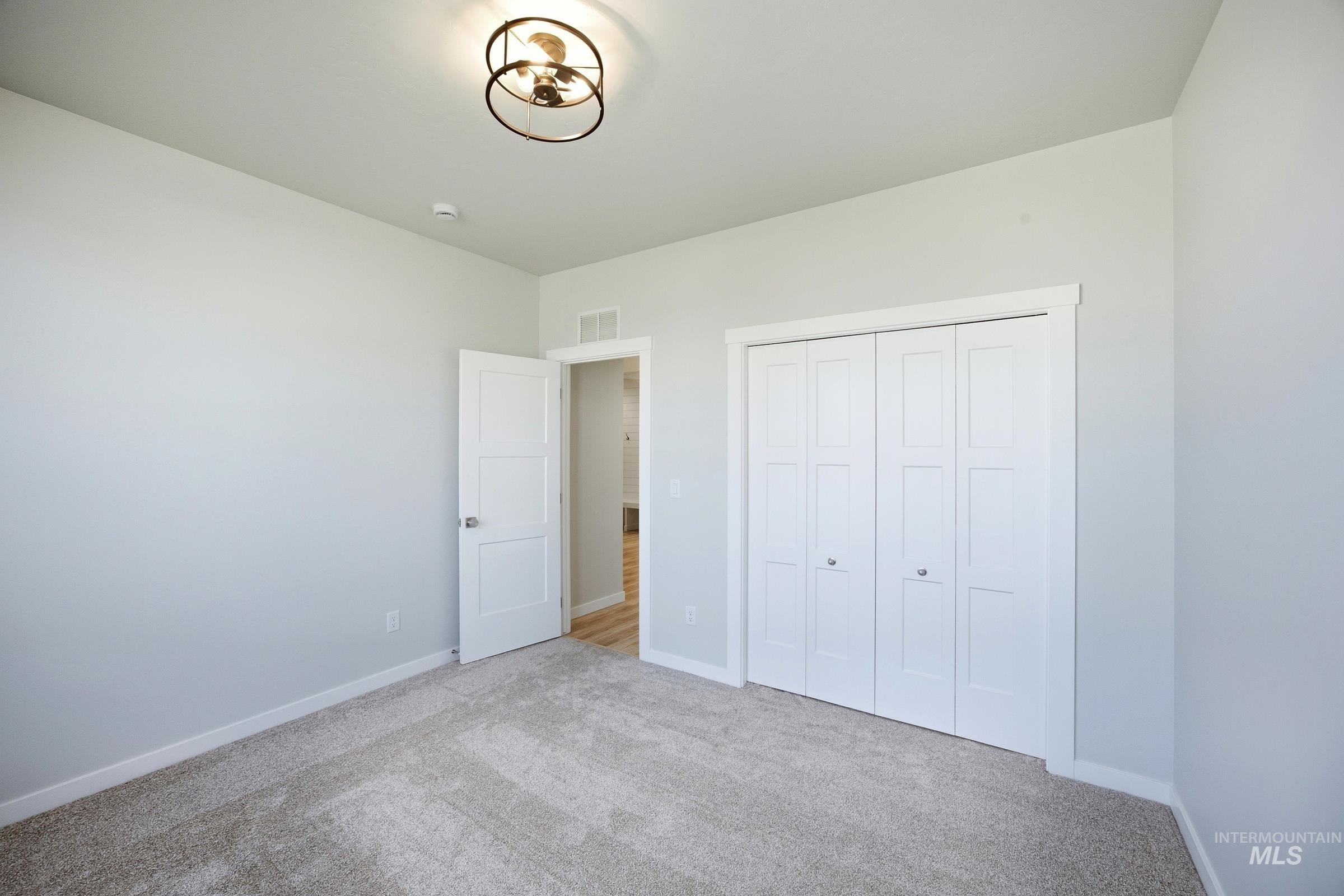 3144 N Porgy Way, Eagle, Idaho 83616, 4 Bedrooms, 2 Bathrooms, Residential For Sale, Price $609,990,MLS 98996974