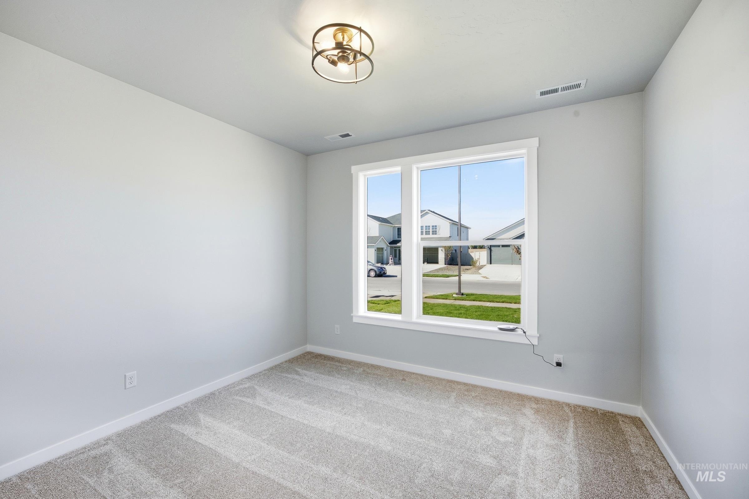 3144 N Porgy Way, Eagle, Idaho 83616, 4 Bedrooms, 2 Bathrooms, Residential For Sale, Price $609,990,MLS 98996974