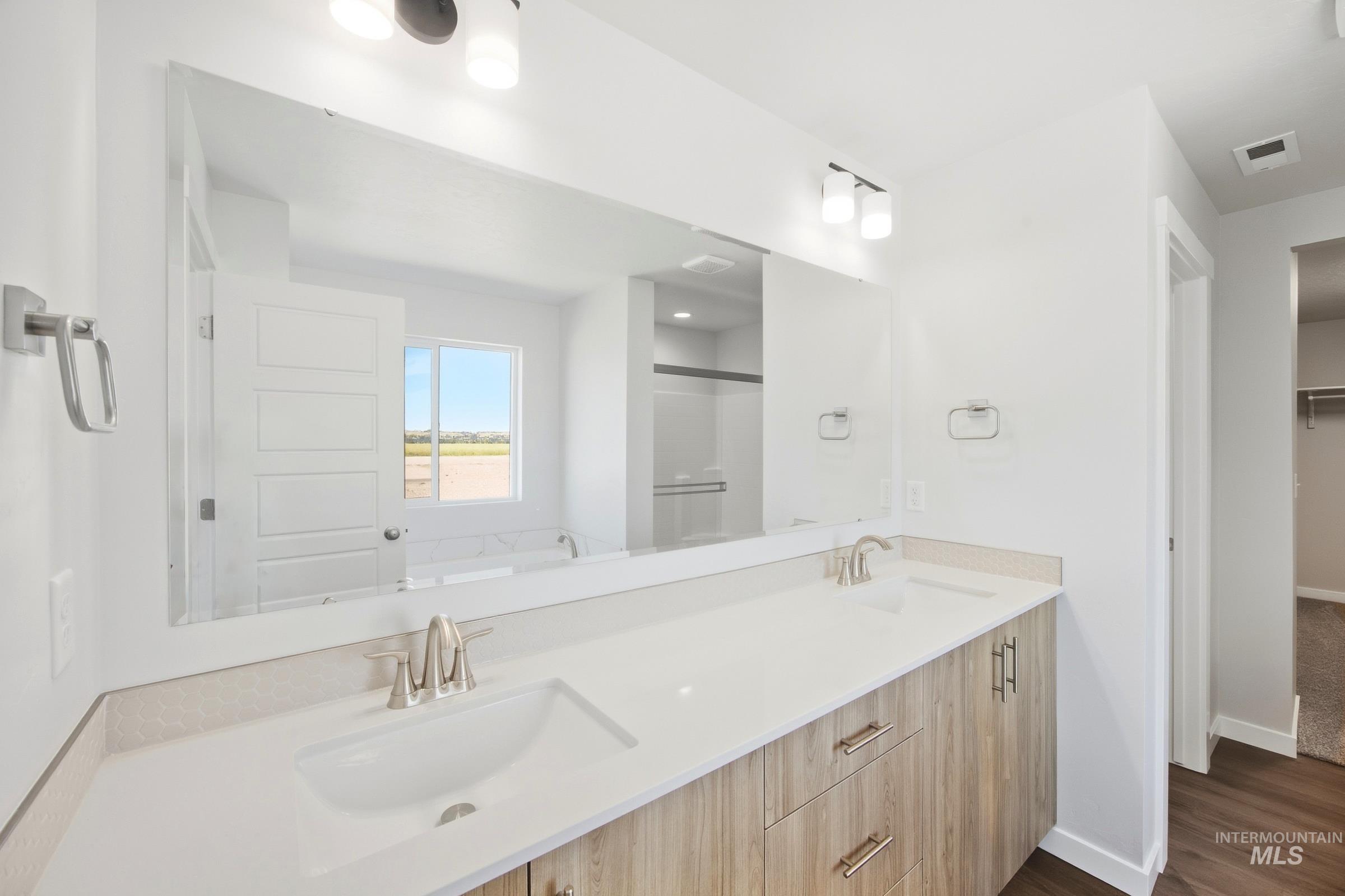 7396 W Newtown Dr, Eagle, Idaho 83616, 5 Bedrooms, 2.5 Bathrooms, Residential For Sale, Price $619,990,MLS 98996975