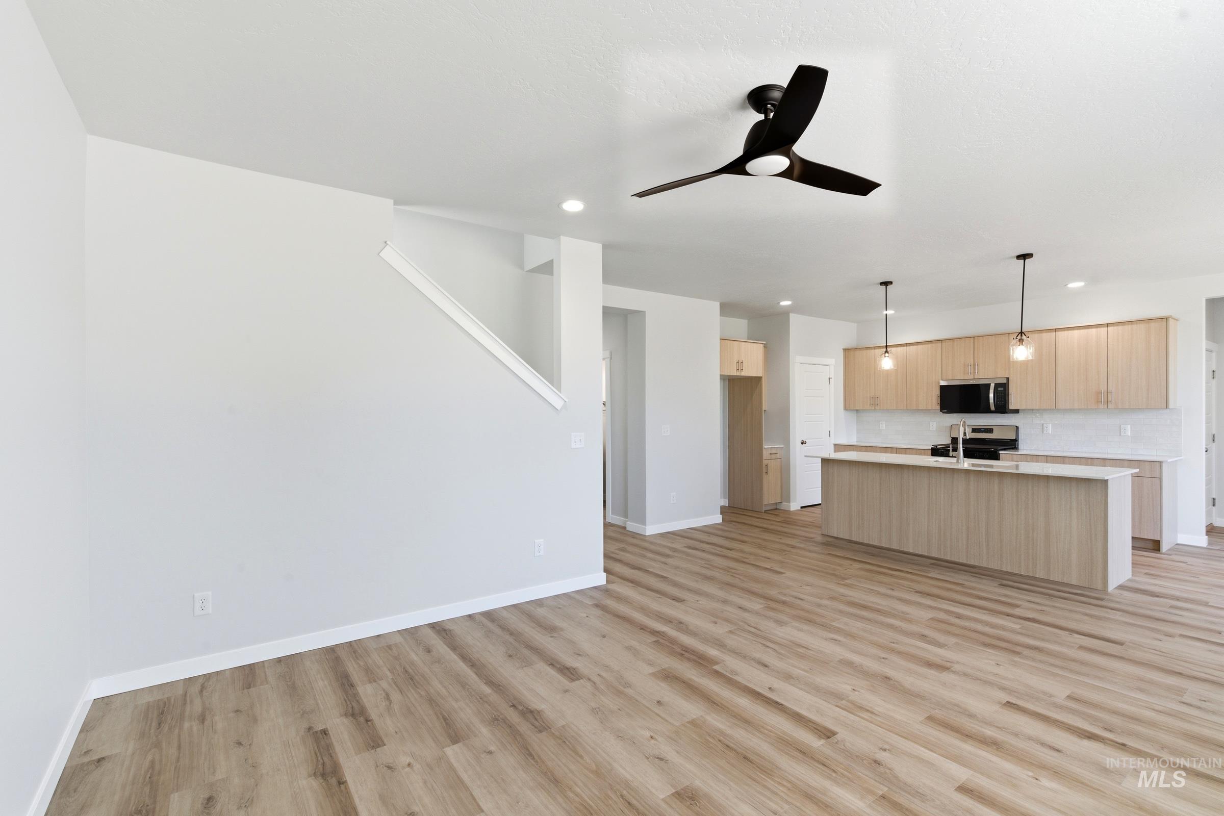 7396 W Newtown Dr, Eagle, Idaho 83616, 5 Bedrooms, 2.5 Bathrooms, Residential For Sale, Price $649,990,MLS 98996975
