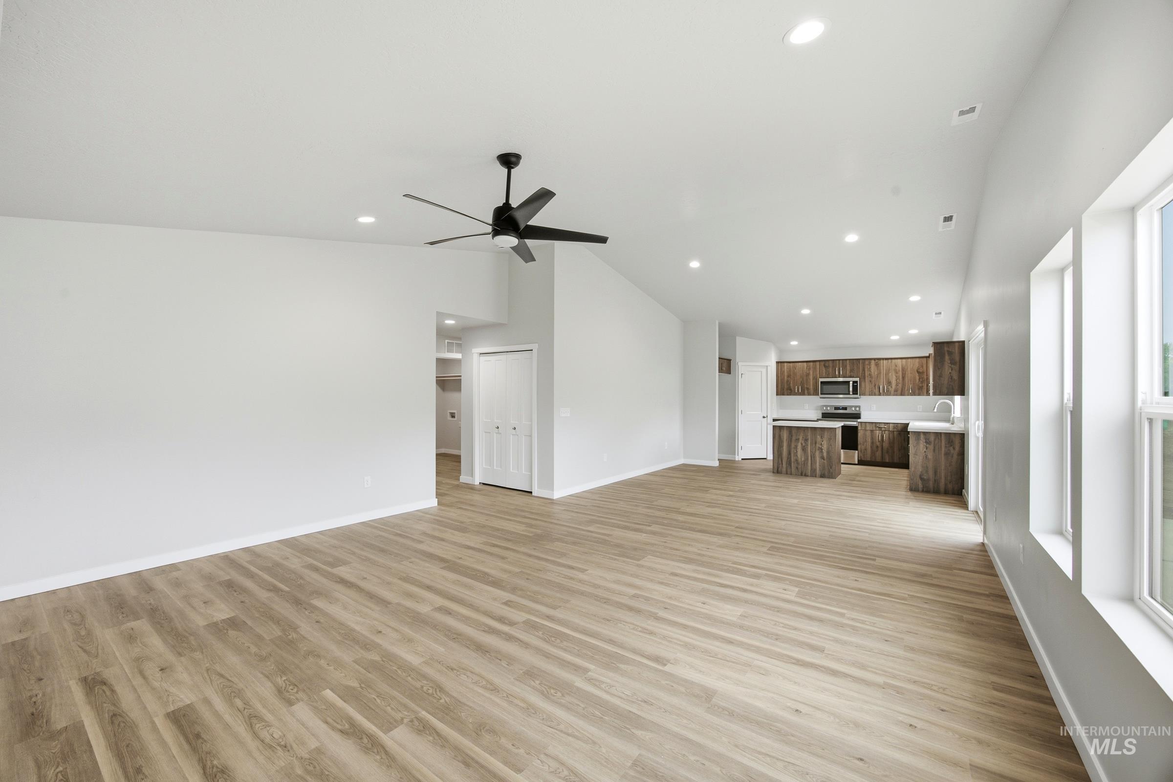436 Merlin Ct, Middleton, Idaho 83644, 4 Bedrooms, 2 Bathrooms, Residential For Sale, Price $449,990,MLS 98996977