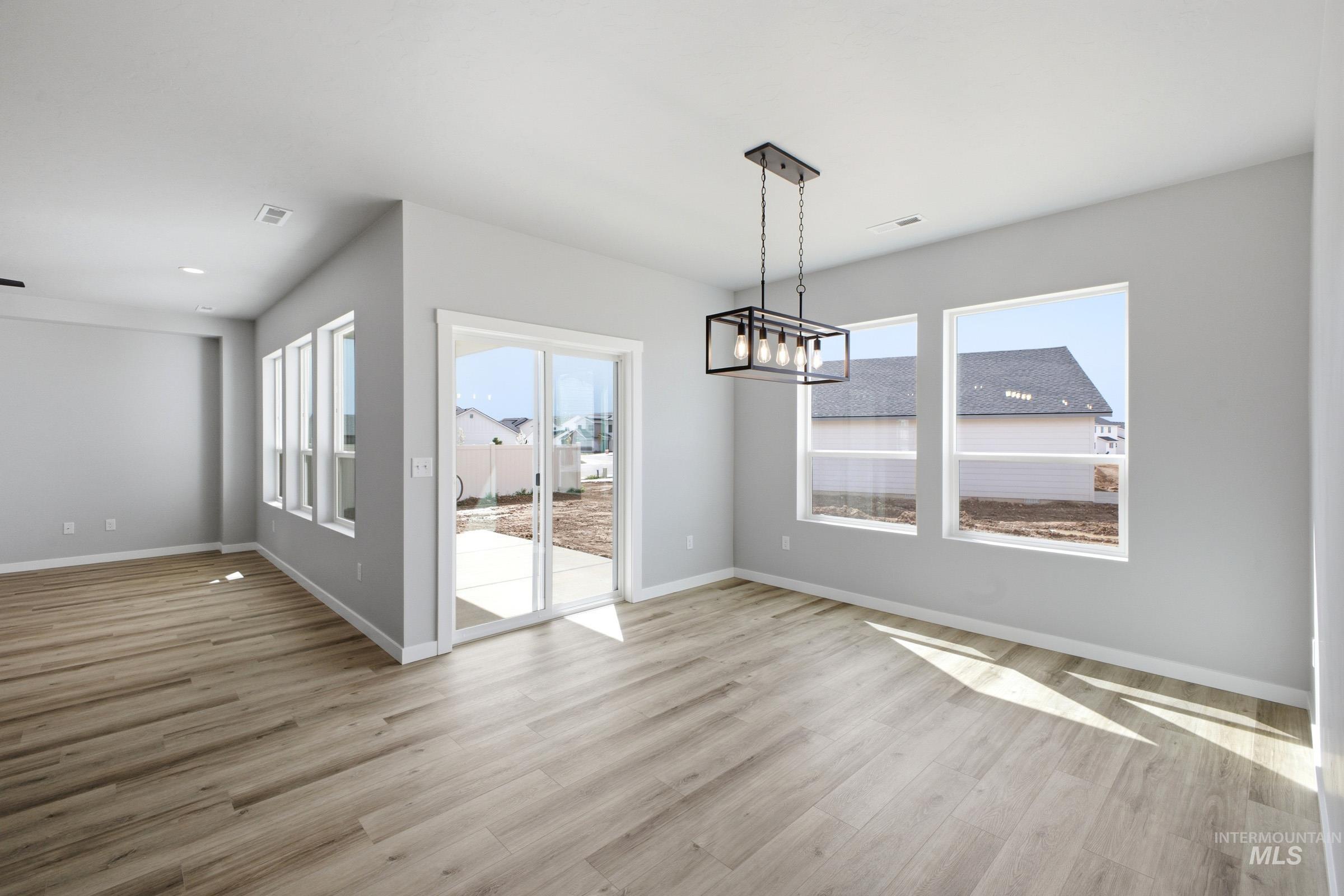 9387 W Blazing Star St, Nampa, Idaho 83687, 4 Bedrooms, 2 Bathrooms, Residential For Sale, Price $494,990,MLS 98996983