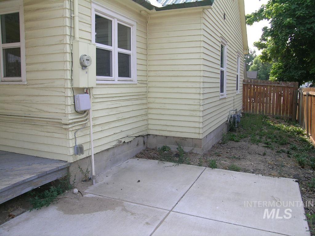 415 20th Ave N, Nampa, Idaho 83686, 2 Bedrooms, 1 Bathroom, Residential For Sale, Price $239,900,MLS 98996986