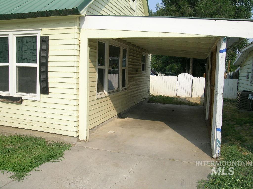 415 20th Ave N, Nampa, Idaho 83686, 2 Bedrooms, 1 Bathroom, Residential For Sale, Price $239,900,MLS 98996986