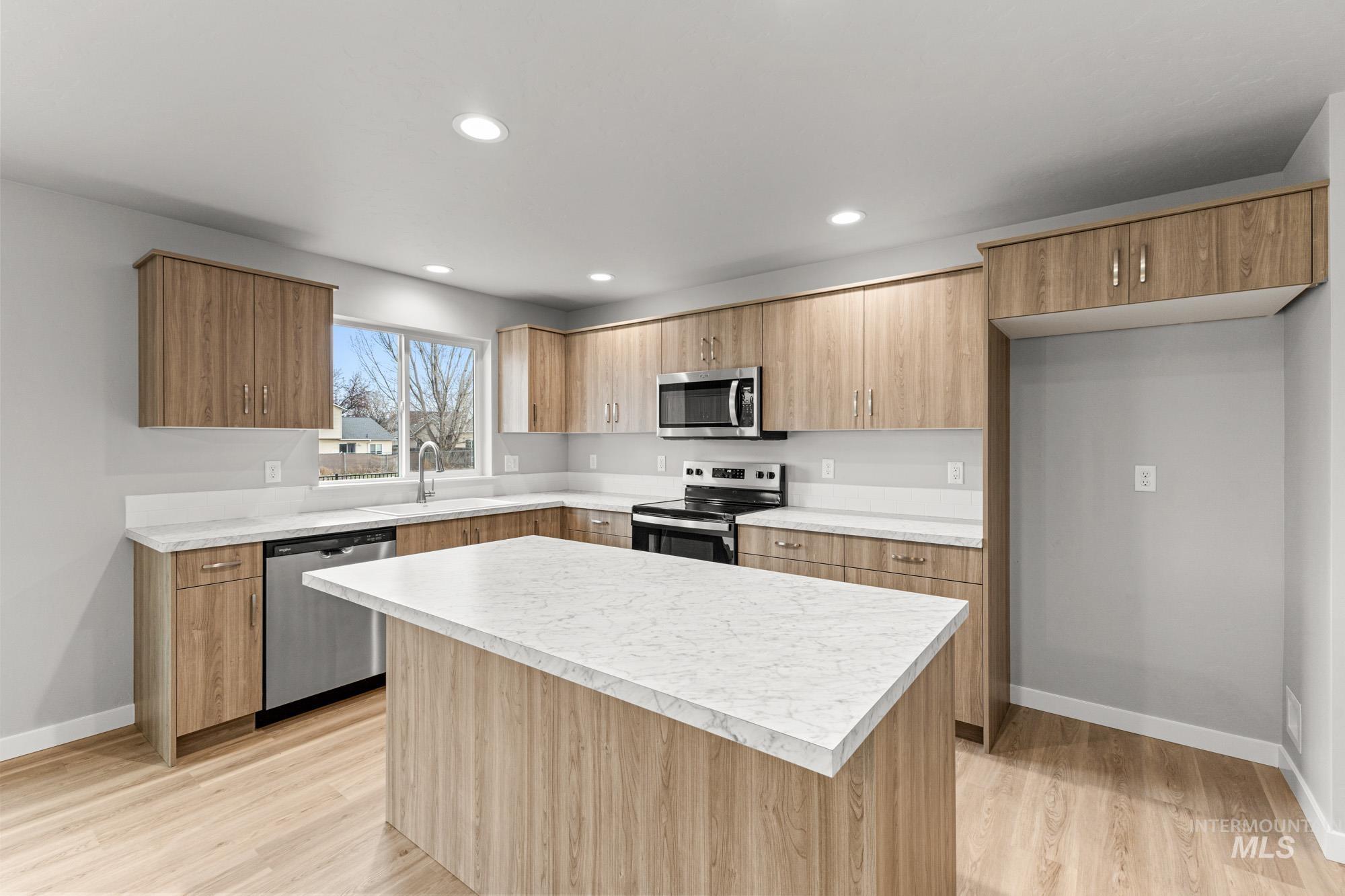 3100 W Animas Creek Dr, Kuna, Idaho 83634, 5 Bedrooms, 3 Bathrooms, Residential For Sale, Price $549,990,MLS 98996987