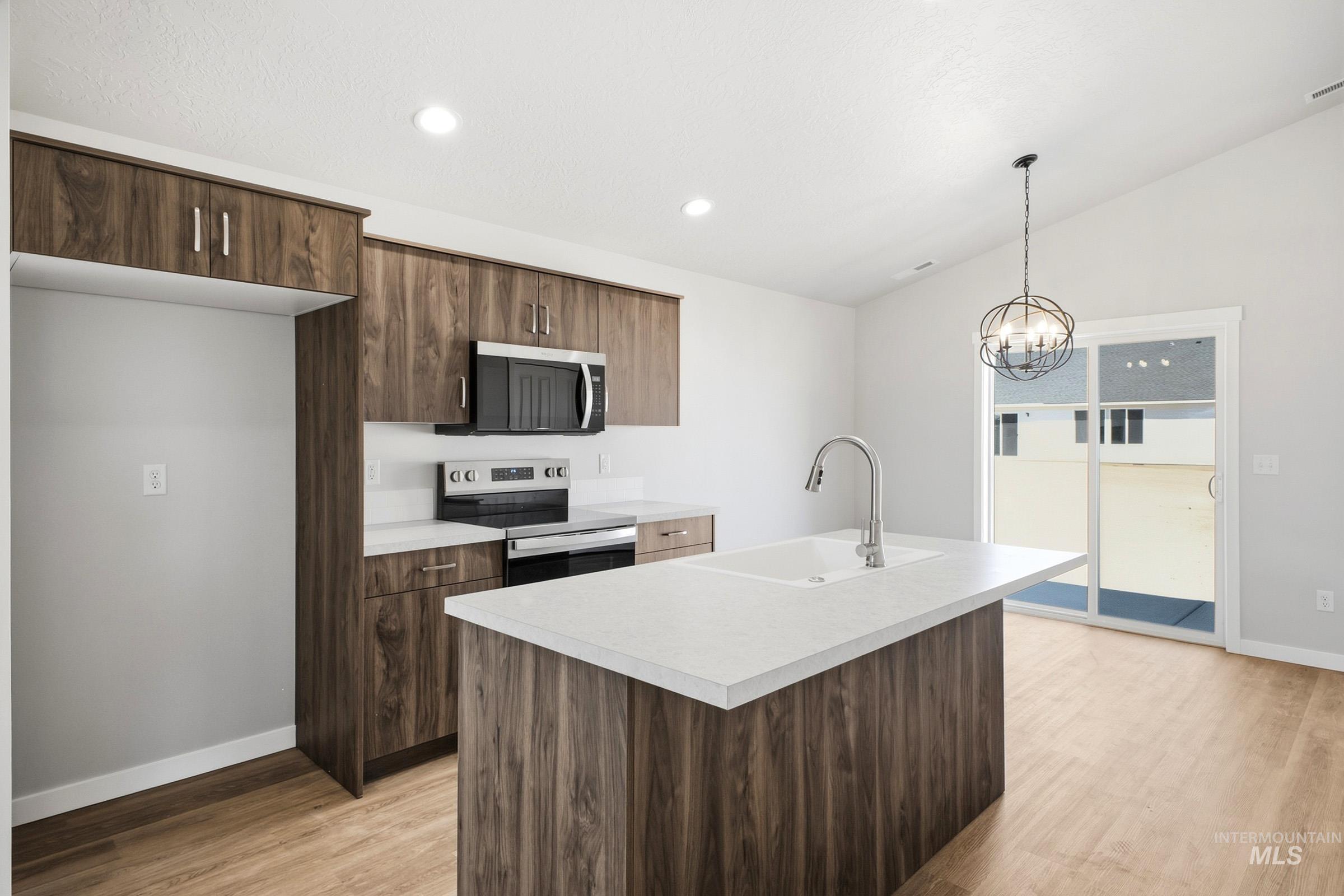2590 N Chappy Way, Kuna, Idaho 83634, 3 Bedrooms, 2 Bathrooms, Residential For Sale, Price $396,990,MLS 98996988