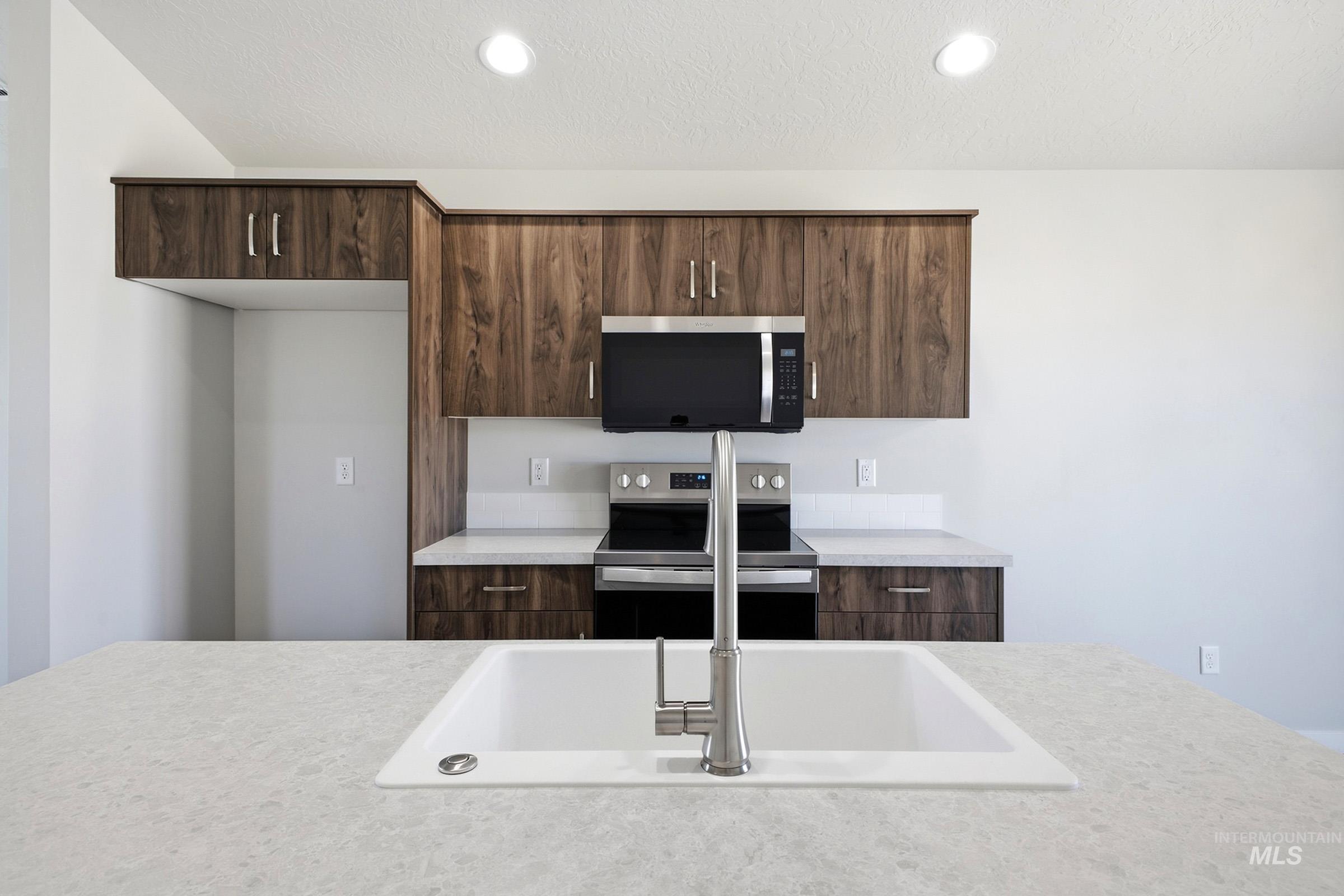 2590 N Chappy Way, Kuna, Idaho 83634, 3 Bedrooms, 2 Bathrooms, Residential For Sale, Price $396,990,MLS 98996988