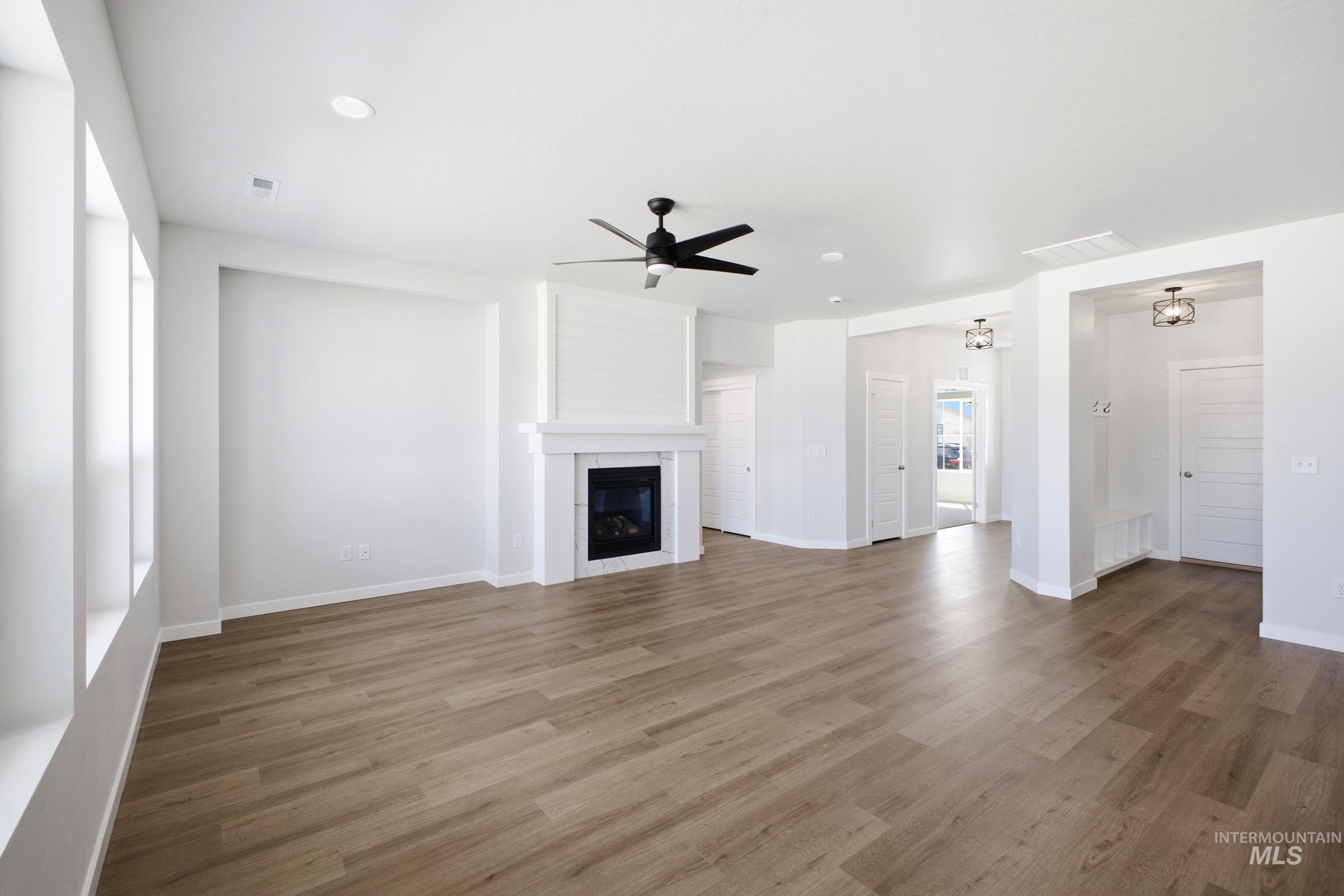 4937 S Bleachfield Ave, Meridian, Idaho 83642, 3 Bedrooms, 2 Bathrooms, Residential For Sale, Price $667,990,MLS 98996989