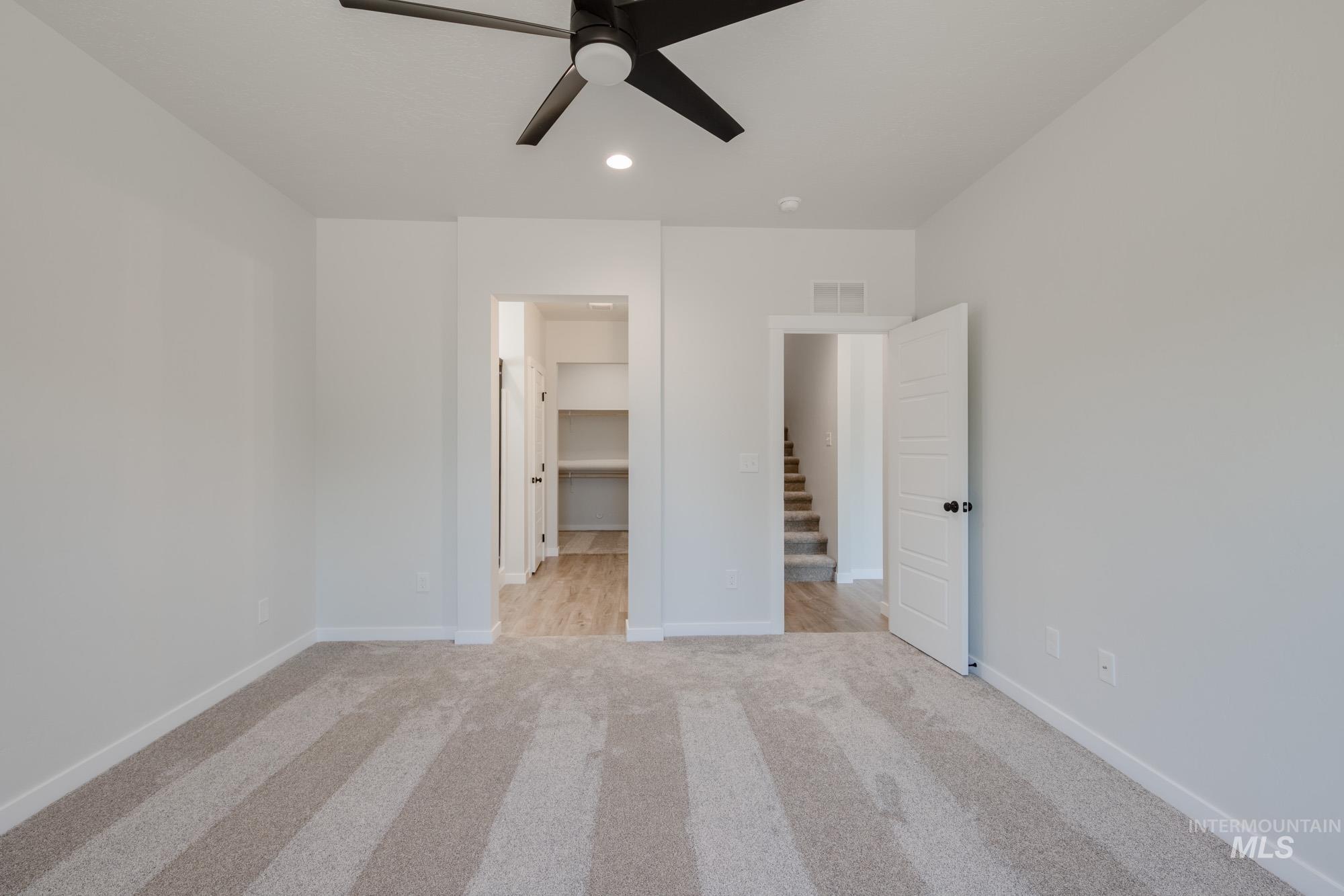 5043 S Bleachfield Ave, Meridian, Idaho 83642, 3 Bedrooms, 2 Bathrooms, Residential For Sale, Price $579,990,MLS 98996990