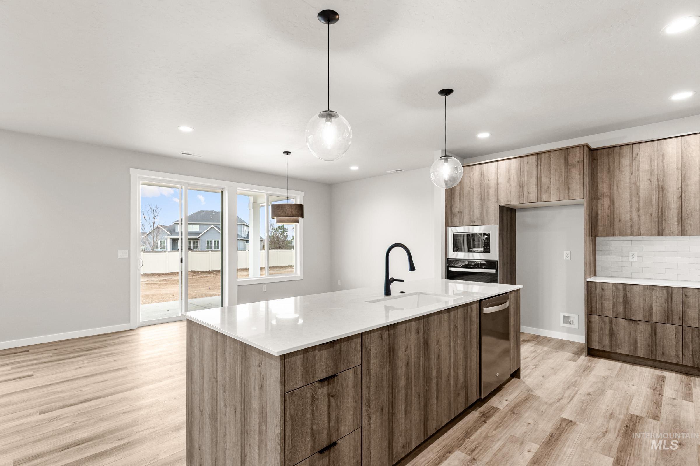 4227 E Rincon Dr, Meridian, Idaho 83642, 4 Bedrooms, 3.5 Bathrooms, Residential For Sale, Price $819,990,MLS 98996991