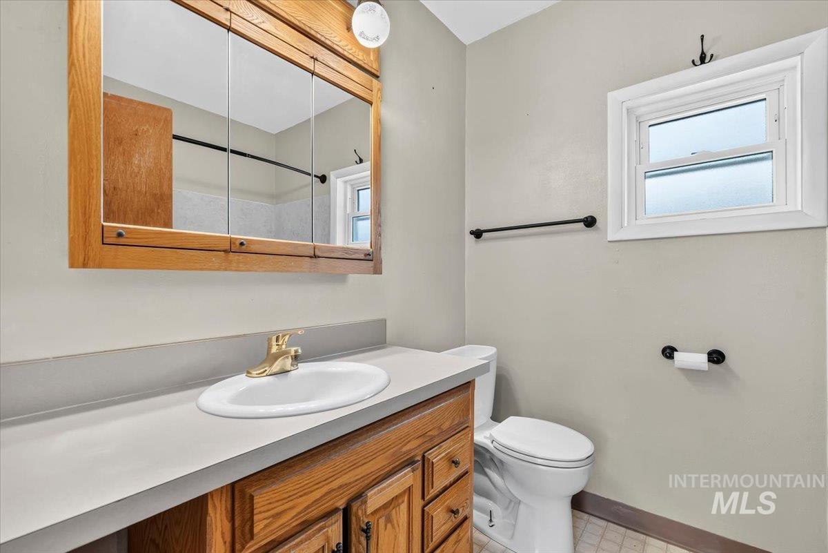 1917 S Atlantic St, Boise, Idaho 83705, 3 Bedrooms, 1 Bathroom, Residential For Sale, Price $459,000, 98996992