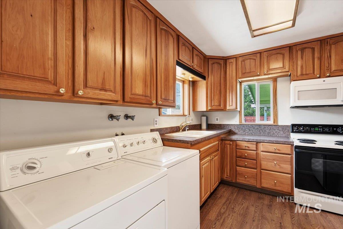 1917 S Atlantic St, Boise, Idaho 83705, 3 Bedrooms, 1 Bathroom, Residential For Sale, Price $459,000, 98996992