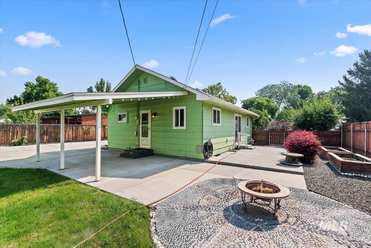 1917 S Atlantic St, Boise, Idaho 83705, 3 Bedrooms, 1 Bathroom, Residential For Sale, Price $459,000, 98996992