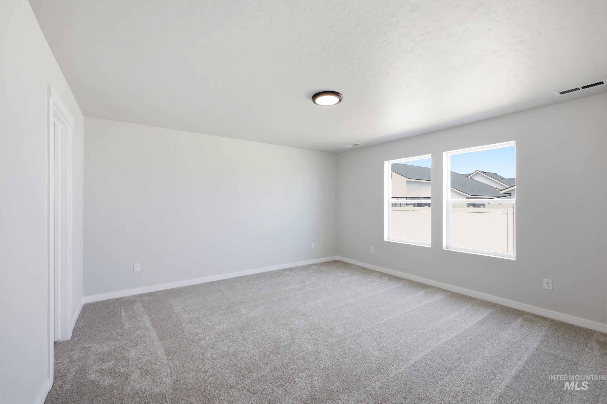 2292 W Red Jasper Dr, Kuna, Idaho 83634, 4 Bedrooms, 2 Bathrooms, Residential For Sale, Price $474,990,MLS 98996993