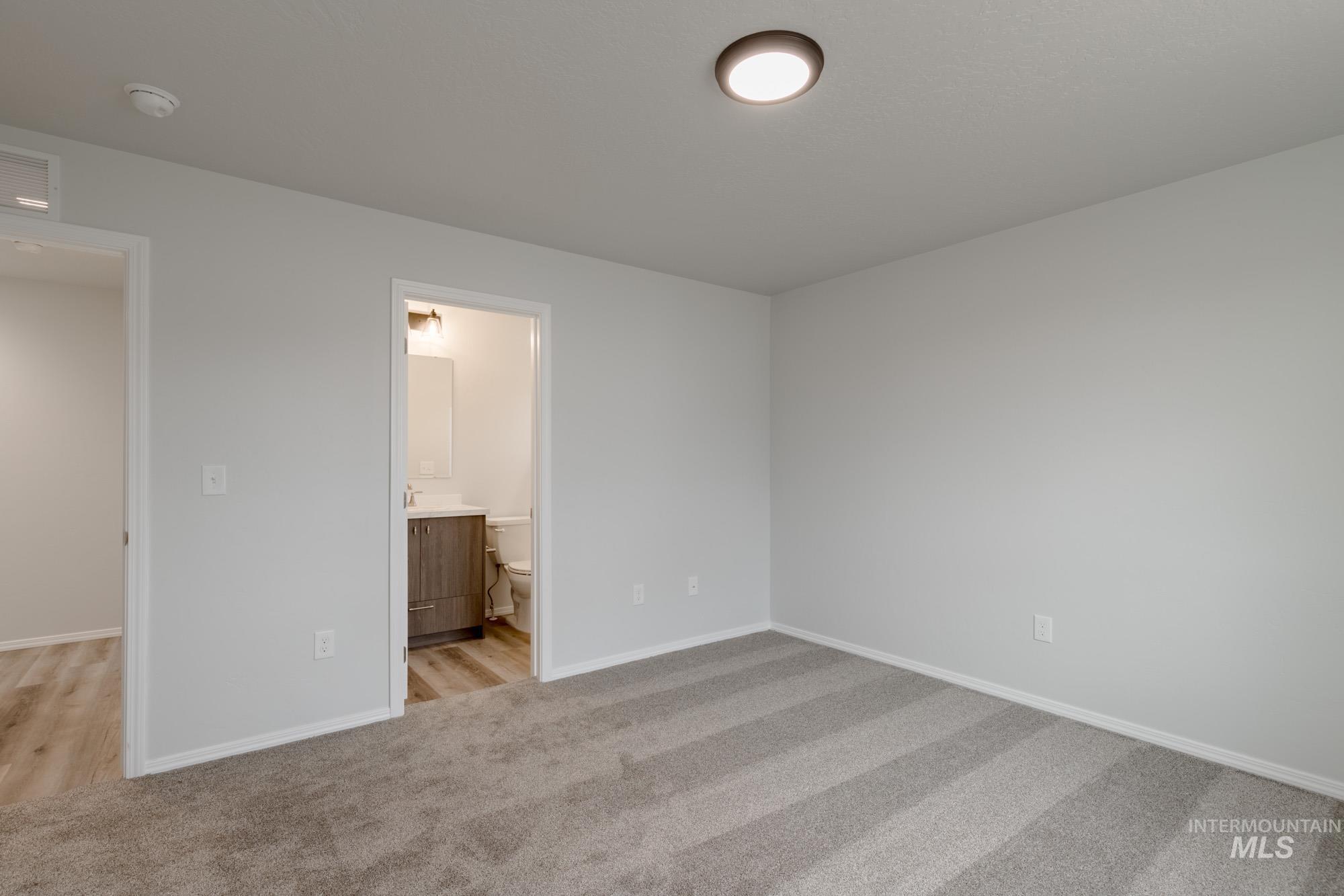 2514 W Tar Sands Dr, Kuna, Idaho 83634, 3 Bedrooms, 2 Bathrooms, Residential For Sale, Price $399,990,MLS 98996996