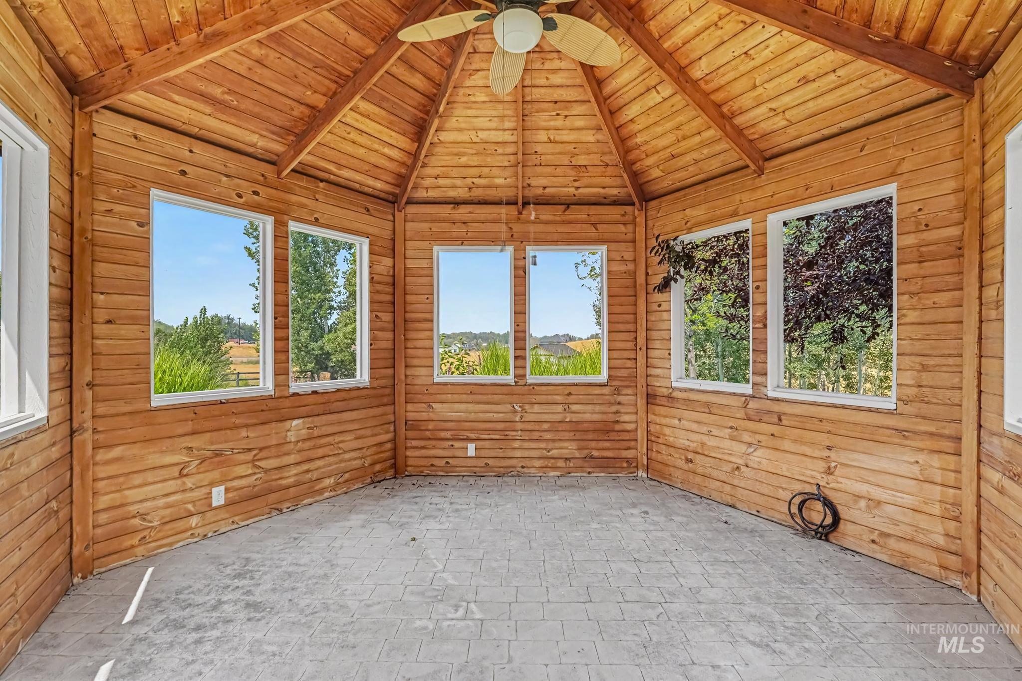 2085 Shelley Drive, Payette, Idaho 83661, 4 Bedrooms, 3 Bathrooms, Residential For Sale, Price $697,000,MLS 98996998