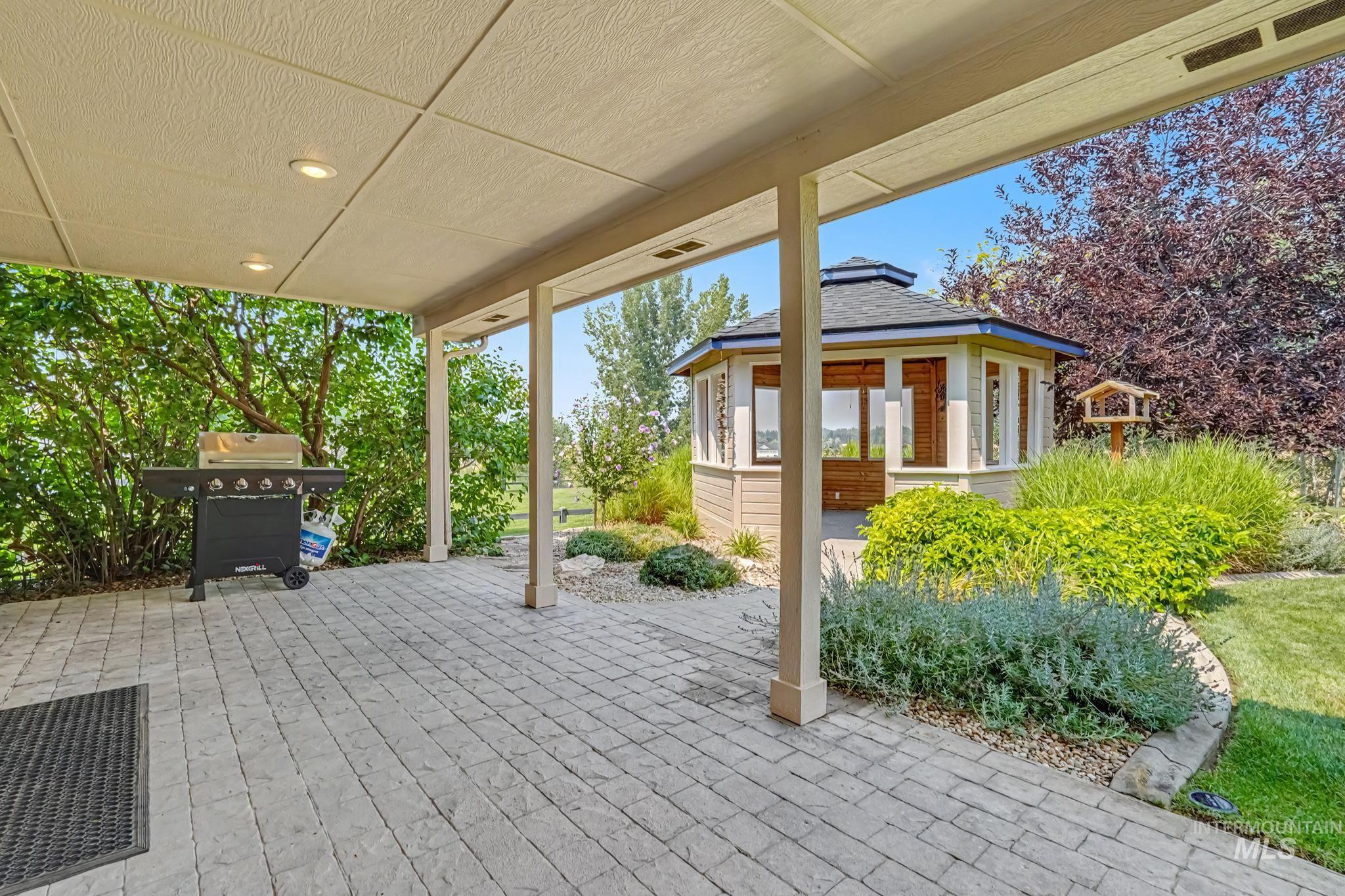 2085 Shelley Drive, Payette, Idaho 83661, 4 Bedrooms, 3 Bathrooms, Residential For Sale, Price $697,000,MLS 98996998