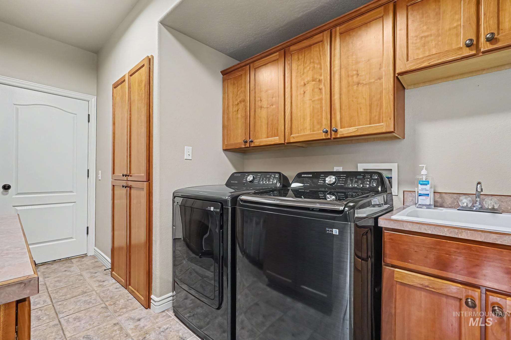 2085 Shelley Drive, Payette, Idaho 83661, 4 Bedrooms, 3 Bathrooms, Residential For Sale, Price $697,000,MLS 98996998