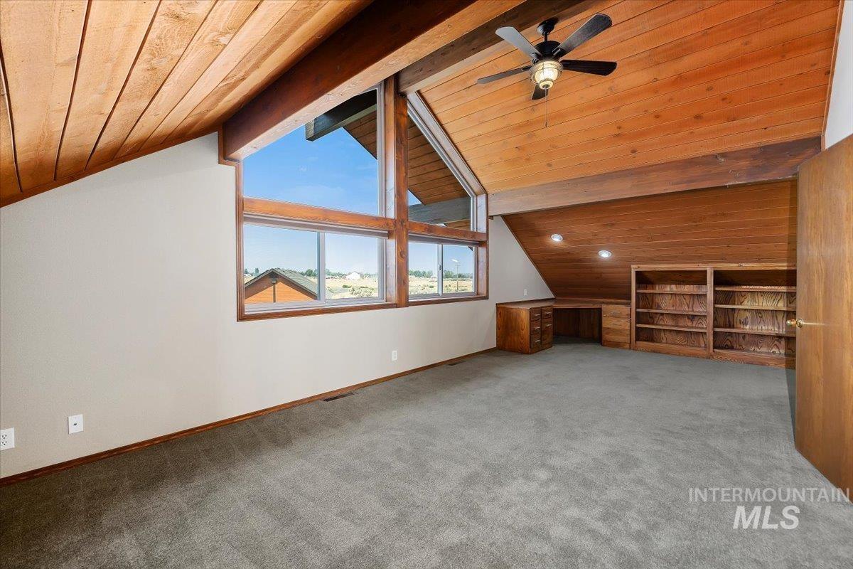 4048 N 3536 E, Kimberly, Idaho 83301, 3 Bedrooms, 3 Bathrooms, Residential For Sale, Price $750,000,MLS 98997001
