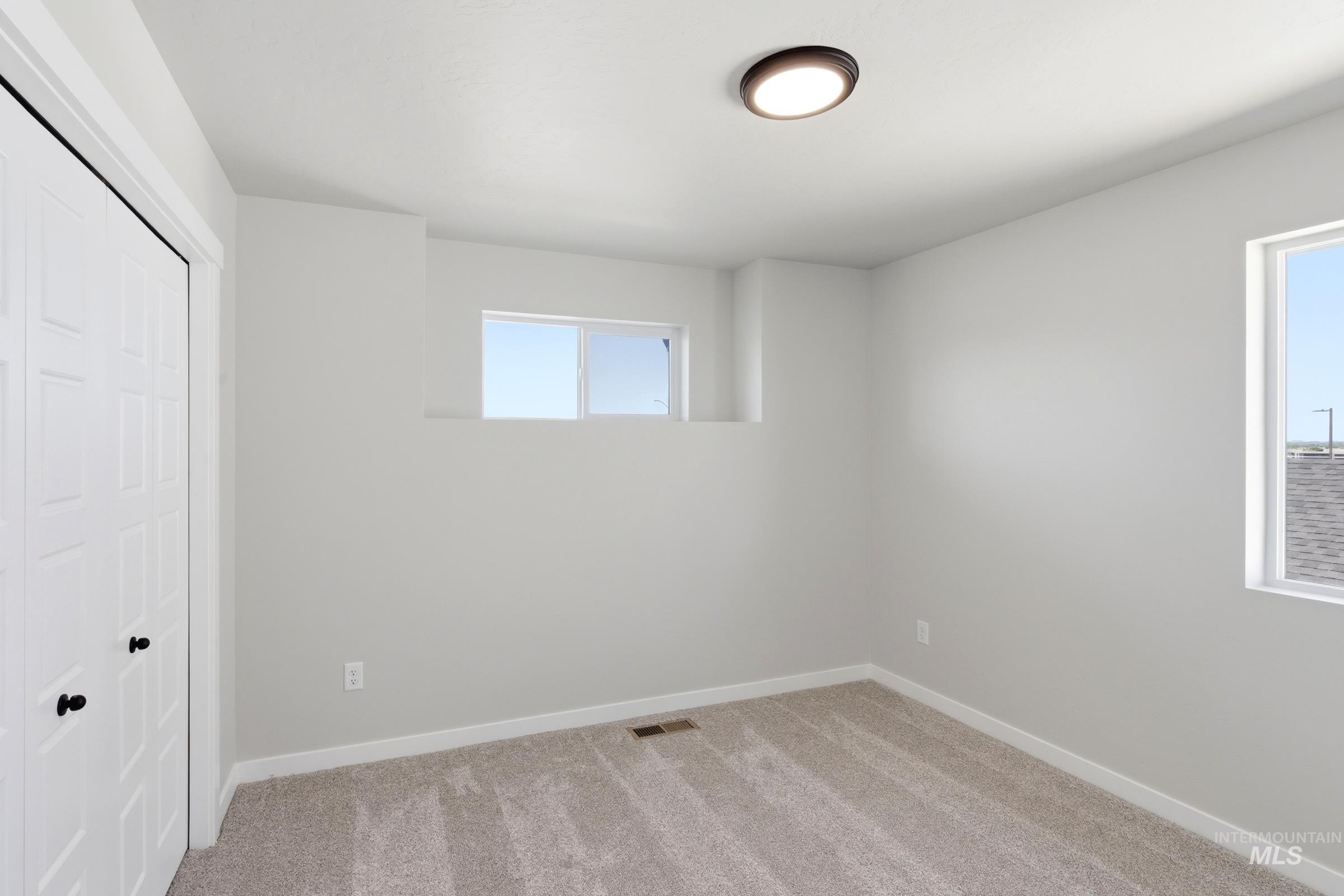 2081 S Summerson Way, Meridian, Idaho 83642, 4 Bedrooms, 2.5 Bathrooms, Residential For Sale, Price $549,990,MLS 98997007