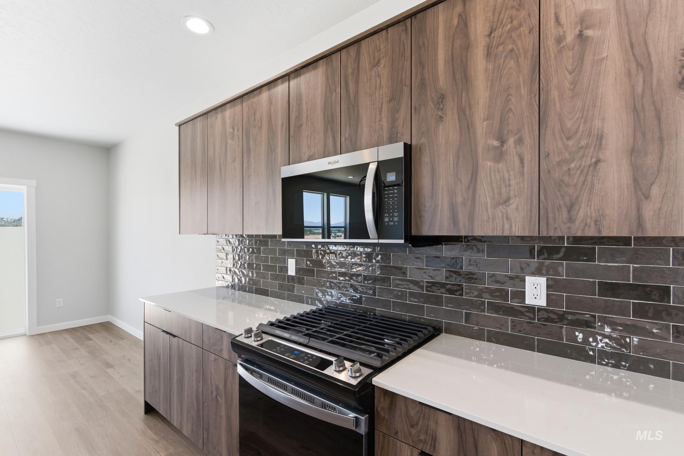2081 S Summerson Way, Meridian, Idaho 83642, 4 Bedrooms, 2.5 Bathrooms, Residential For Sale, Price $549,990,MLS 98997007