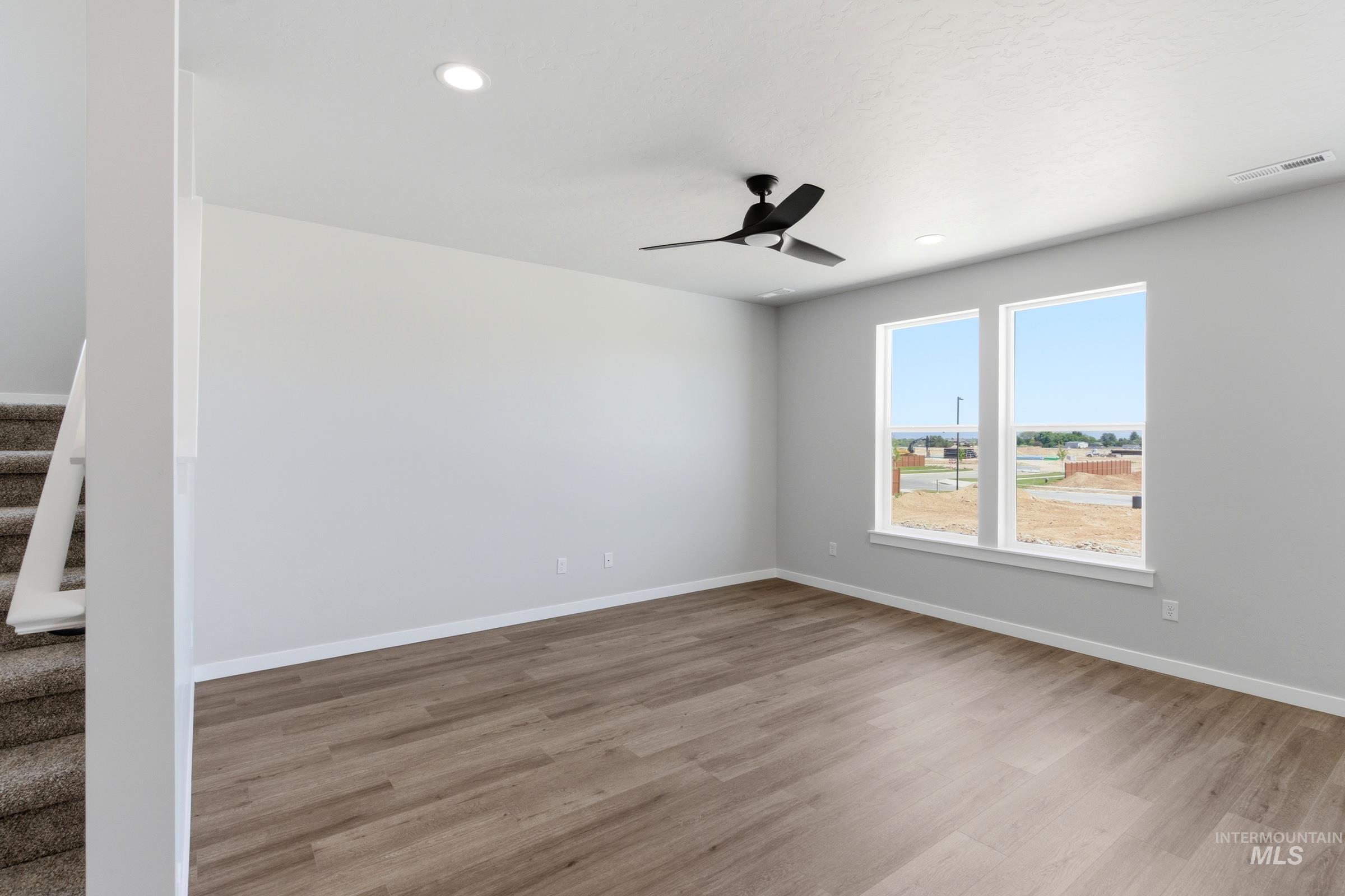 2081 S Summerson Way, Meridian, Idaho 83642, 4 Bedrooms, 2.5 Bathrooms, Residential For Sale, Price $549,990,MLS 98997007