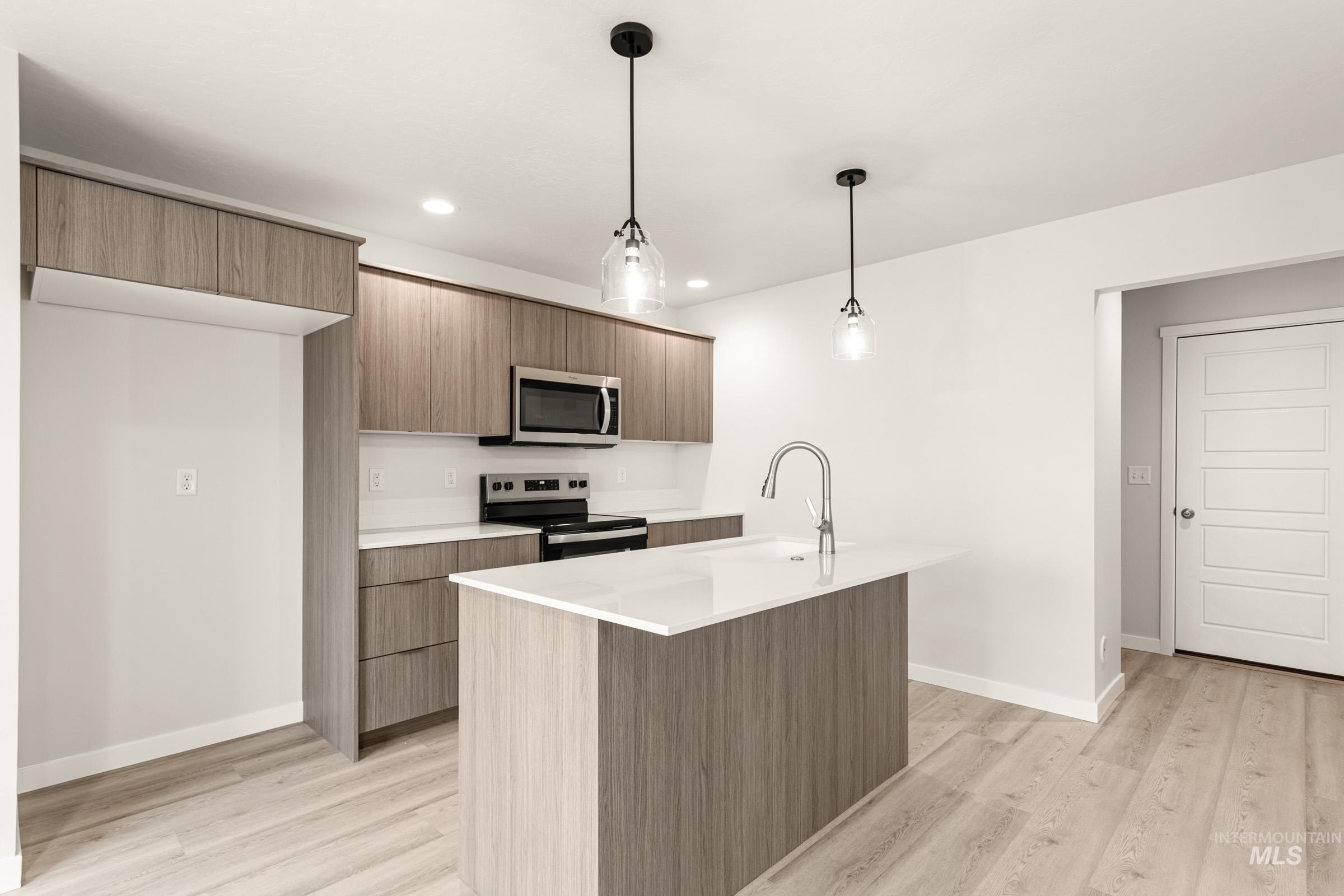 16210 Andes Ave, Caldwell, Idaho 83607, 3 Bedrooms, 2.5 Bathrooms, Residential For Sale, Price $364,990,MLS 98997011