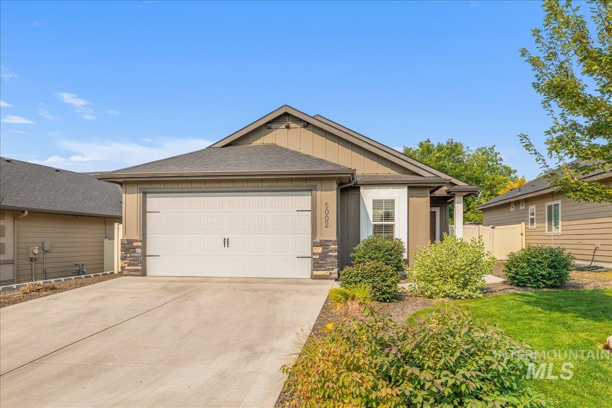 5002 S Lava Springs Loop, Nampa, Idaho 83686, 3 Bedrooms, 2 Bathrooms, Residential For Sale, Price $424,000,MLS 98997013