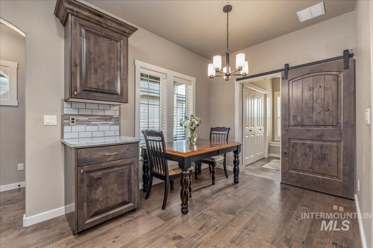 5002 S Lava Springs Loop, Nampa, Idaho 83686, 3 Bedrooms, 2 Bathrooms, Residential For Sale, Price $424,000,MLS 98997013