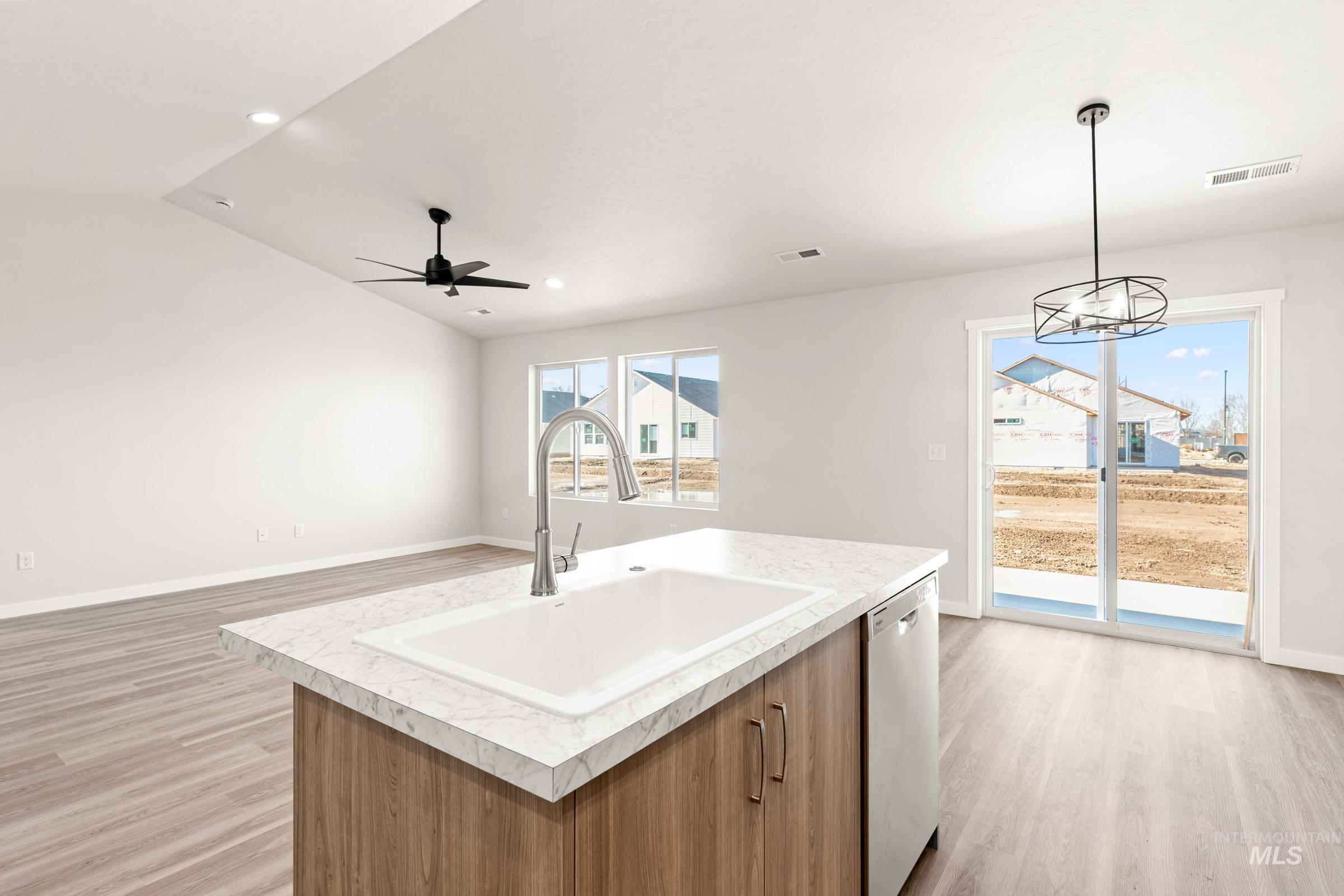 14128 Shiny Spruce St, Caldwell, Idaho 83607, 3 Bedrooms, 2 Bathrooms, Residential For Sale, Price $399,990,MLS 98997017