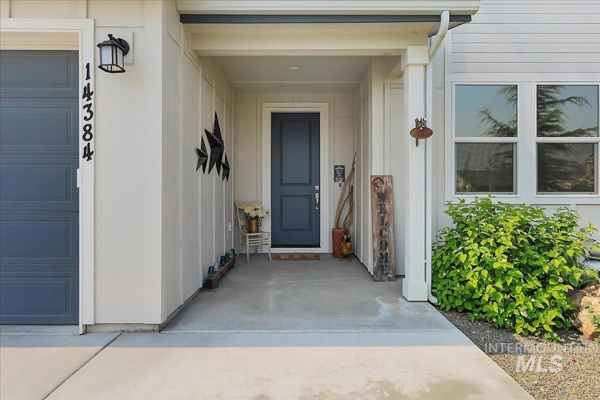 14384 Fractus Dr, Caldwell, Idaho 83607, 5 Bedrooms, 3.5 Bathrooms, Residential For Sale, Price $665,000,MLS 98997018
