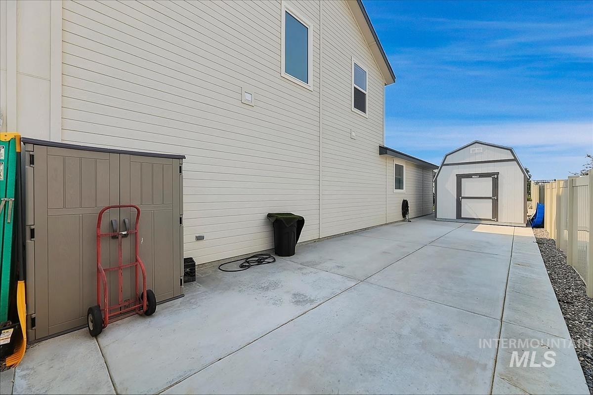14384 Fractus Dr, Caldwell, Idaho 83607, 5 Bedrooms, 3.5 Bathrooms, Residential For Sale, Price $665,000,MLS 98997018