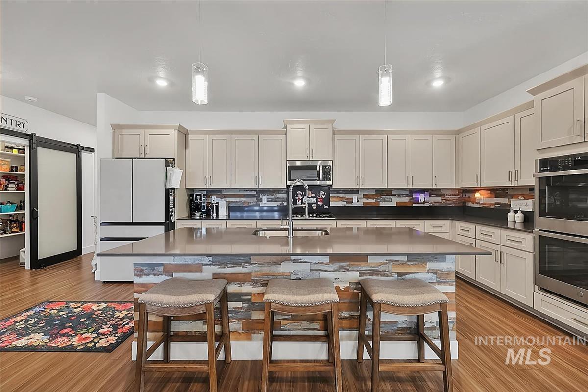 14384 Fractus Dr, Caldwell, Idaho 83607, 5 Bedrooms, 3.5 Bathrooms, Residential For Sale, Price $665,000,MLS 98997018