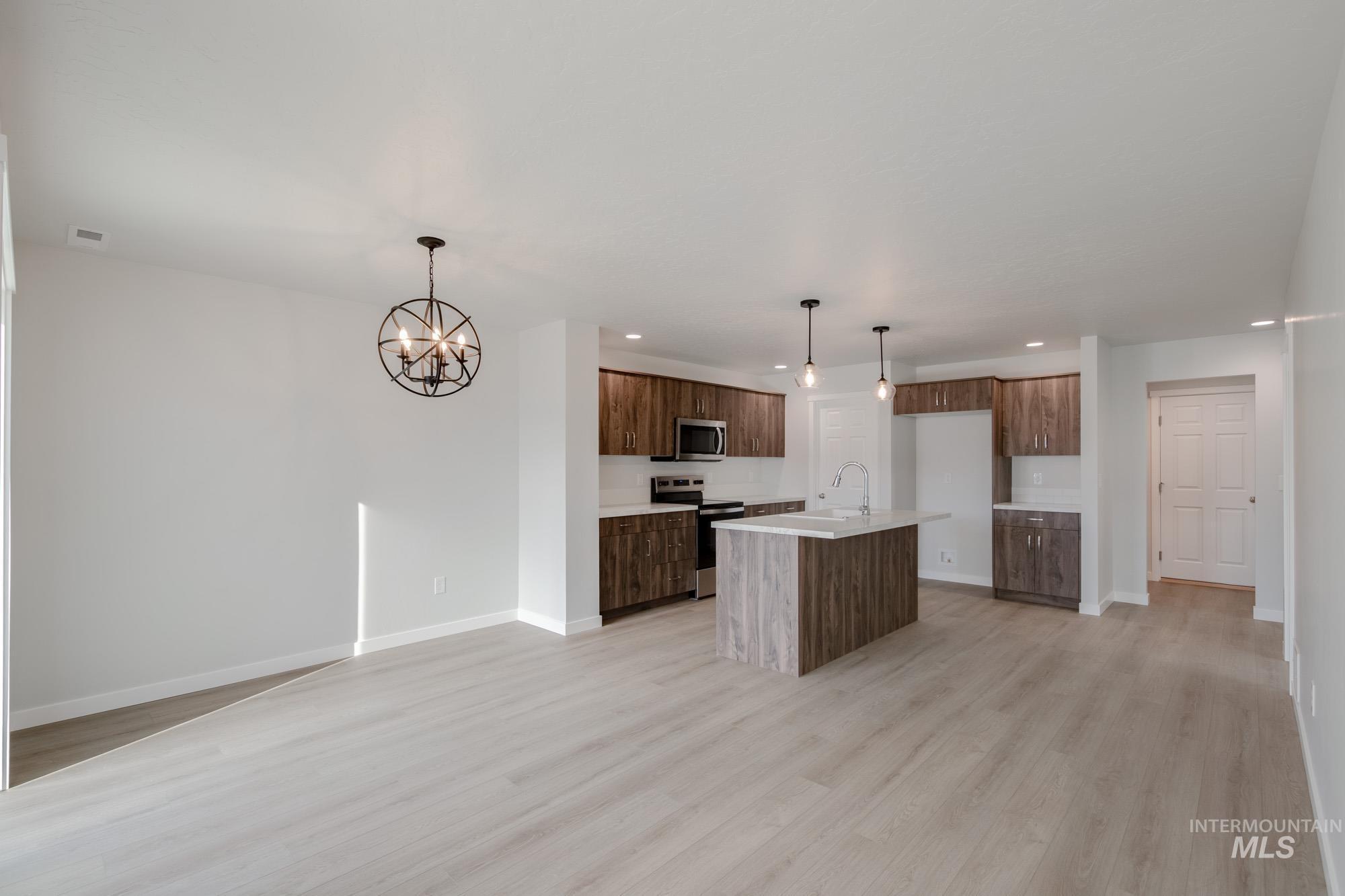 2383 W Fallon Lp, Nampa, Idaho 83651, 4 Bedrooms, 2.5 Bathrooms, Residential For Sale, Price $454,990,MLS 98997019