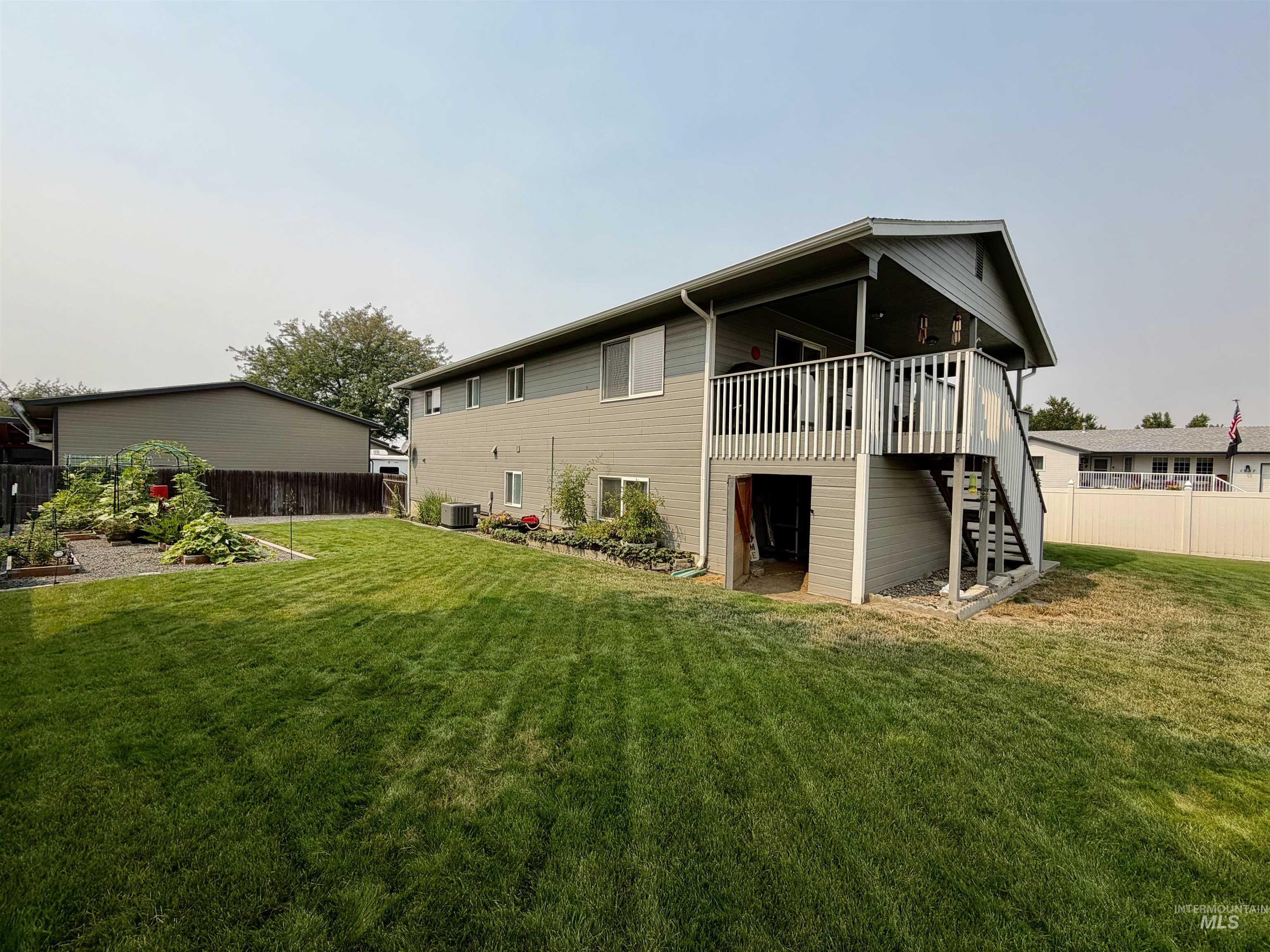 1936 Birch Ave, Lewiston, Idaho 83501, 4 Bedrooms, 5 Bathrooms, Residential For Sale, Price $494,900,MLS 98997021