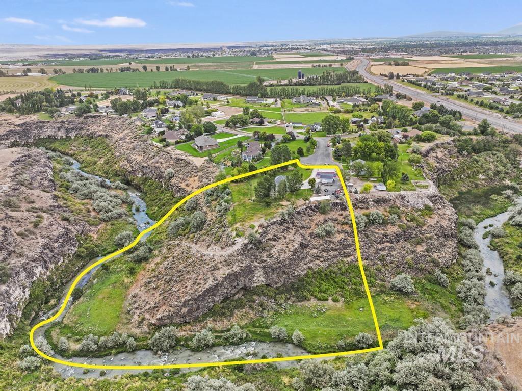 2628 Creekview Ct E., Twin Falls, Idaho 83301, 5 Bedrooms, 4 Bathrooms, Residential For Sale, Price $1,400,000,MLS 98997026