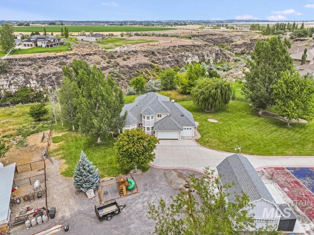 2628 Creekview Ct E., Twin Falls, Idaho 83301, 5 Bedrooms, 4 Bathrooms, Residential For Sale, Price $1,400,000,MLS 98997026