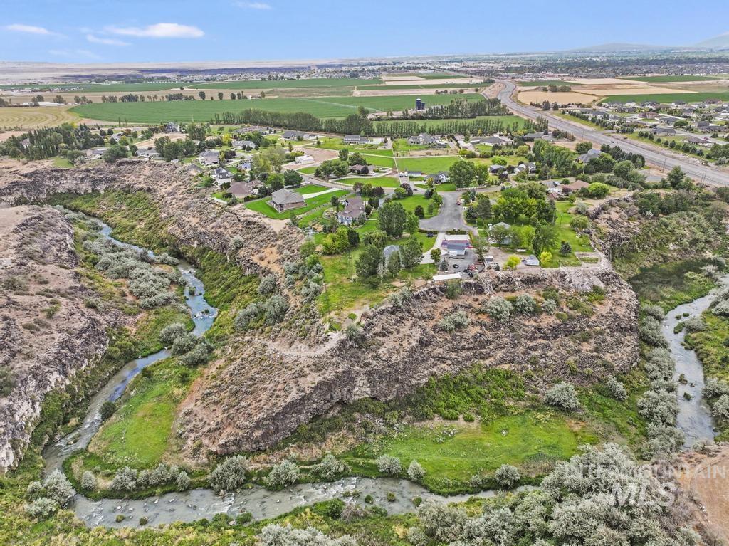 2628 Creekview Ct E., Twin Falls, Idaho 83301, 5 Bedrooms, 4 Bathrooms, Residential For Sale, Price $1,400,000,MLS 98997026