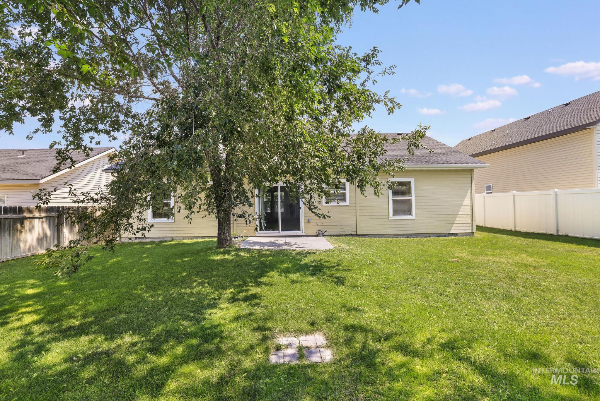 786 Parkwood Dr., Twin Falls, Idaho 83301, 4 Bedrooms, 2 Bathrooms, Residential For Sale, Price $359,900,MLS 98997028