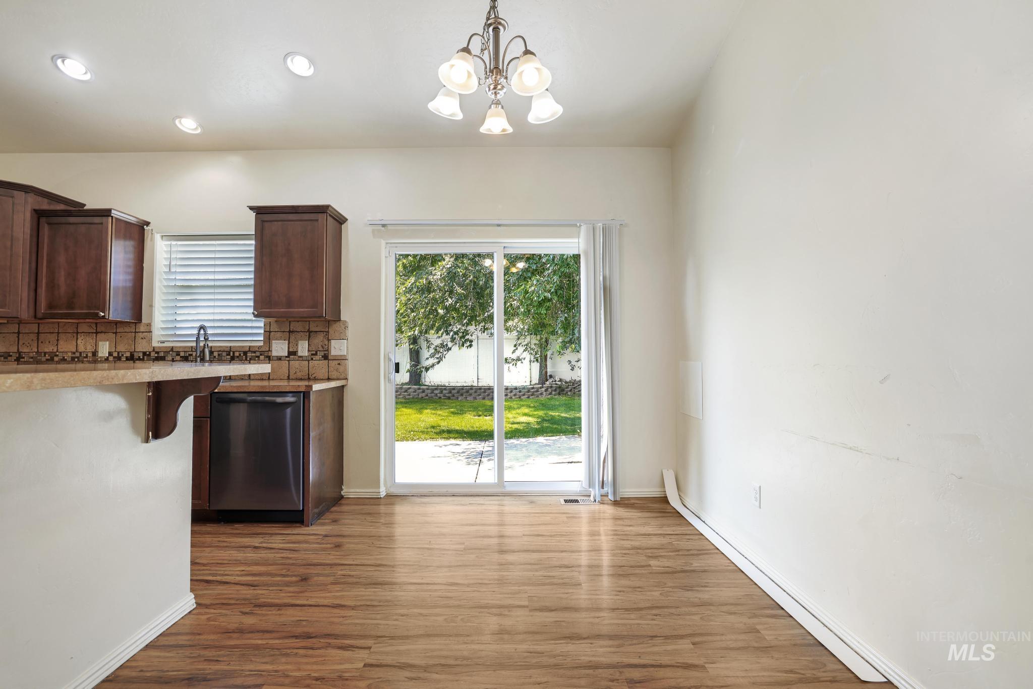 786 Parkwood Dr., Twin Falls, Idaho 83301, 4 Bedrooms, 2 Bathrooms, Residential For Sale, Price $359,900,MLS 98997028