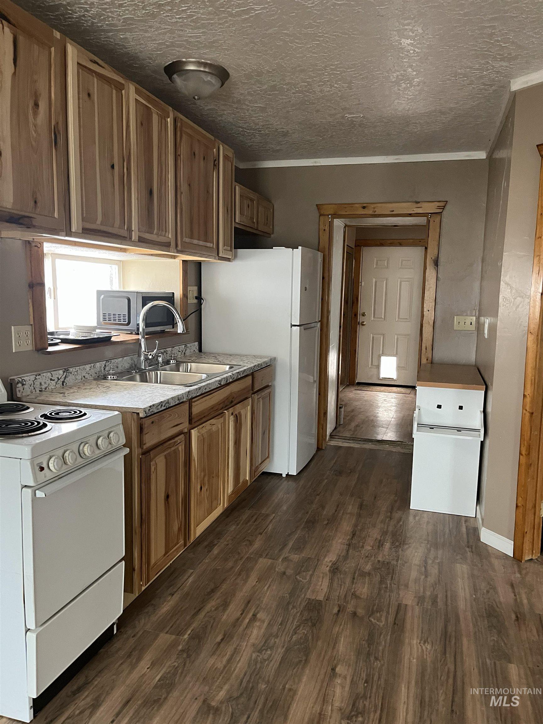 216 7th Ave W, Jerome, Idaho 83338, 1 Bedroom, 1 Bathroom, Residential For Sale, Price $215,000,MLS 98997030