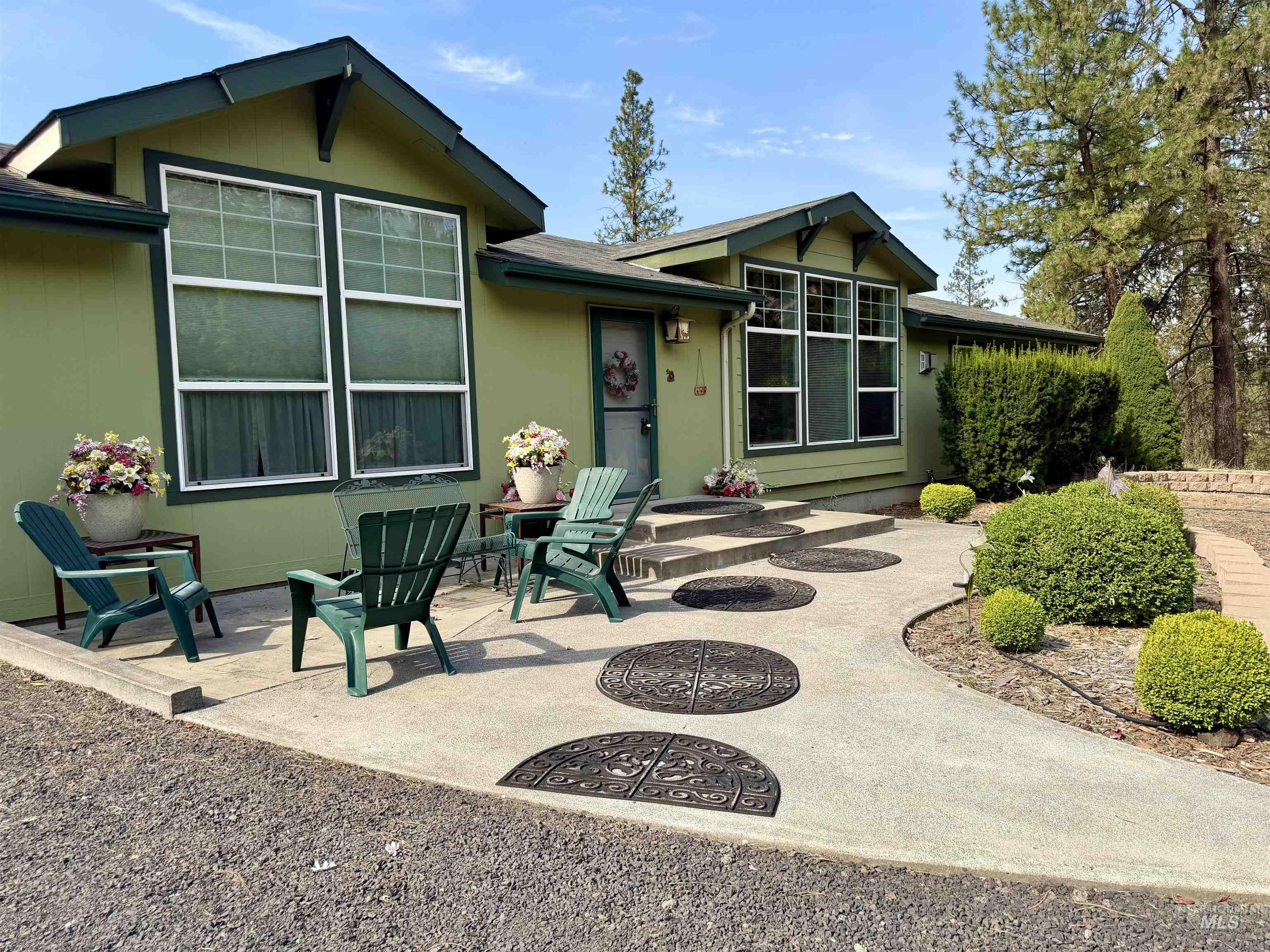 254 Larradon Drive, Kamiah, Idaho 83536, 3 Bedrooms, 2 Bathrooms, Residential For Sale, Price $535,000,MLS 98997031