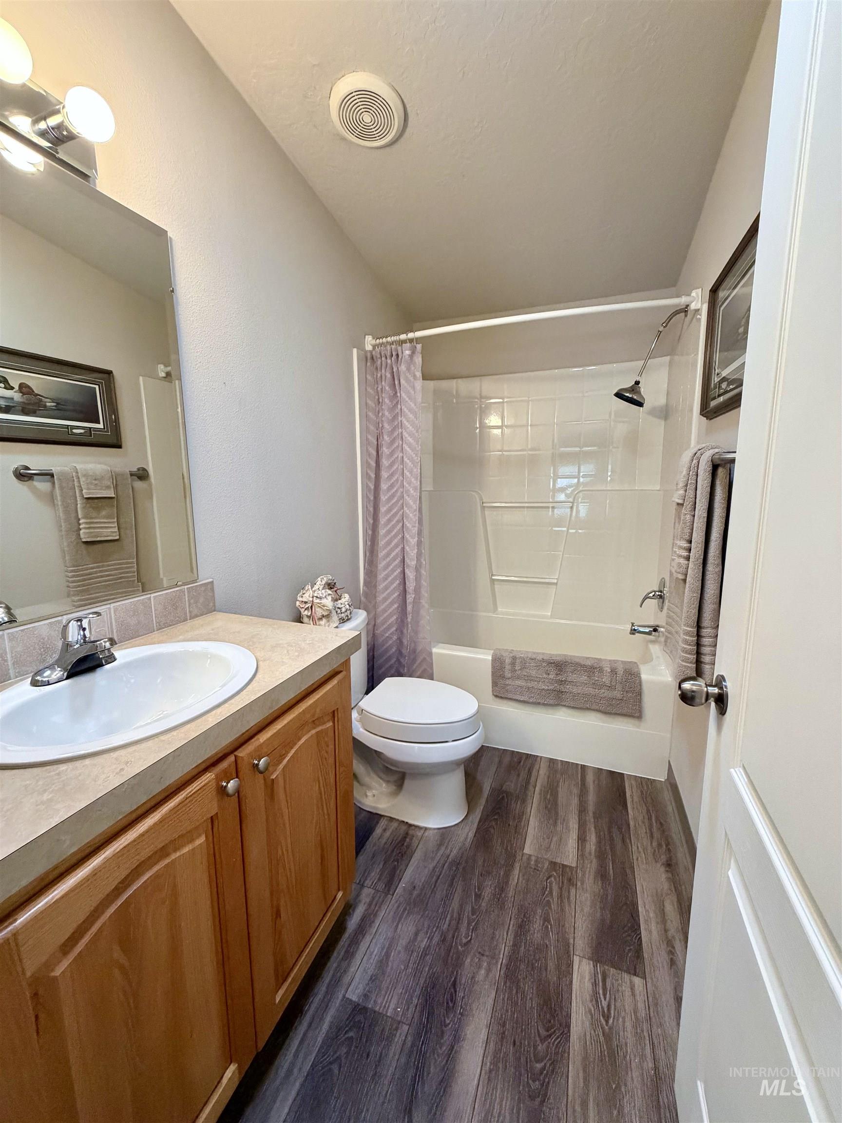 254 Larradon Drive, Kamiah, Idaho 83536, 3 Bedrooms, 2 Bathrooms, Residential For Sale, Price $535,000,MLS 98997031