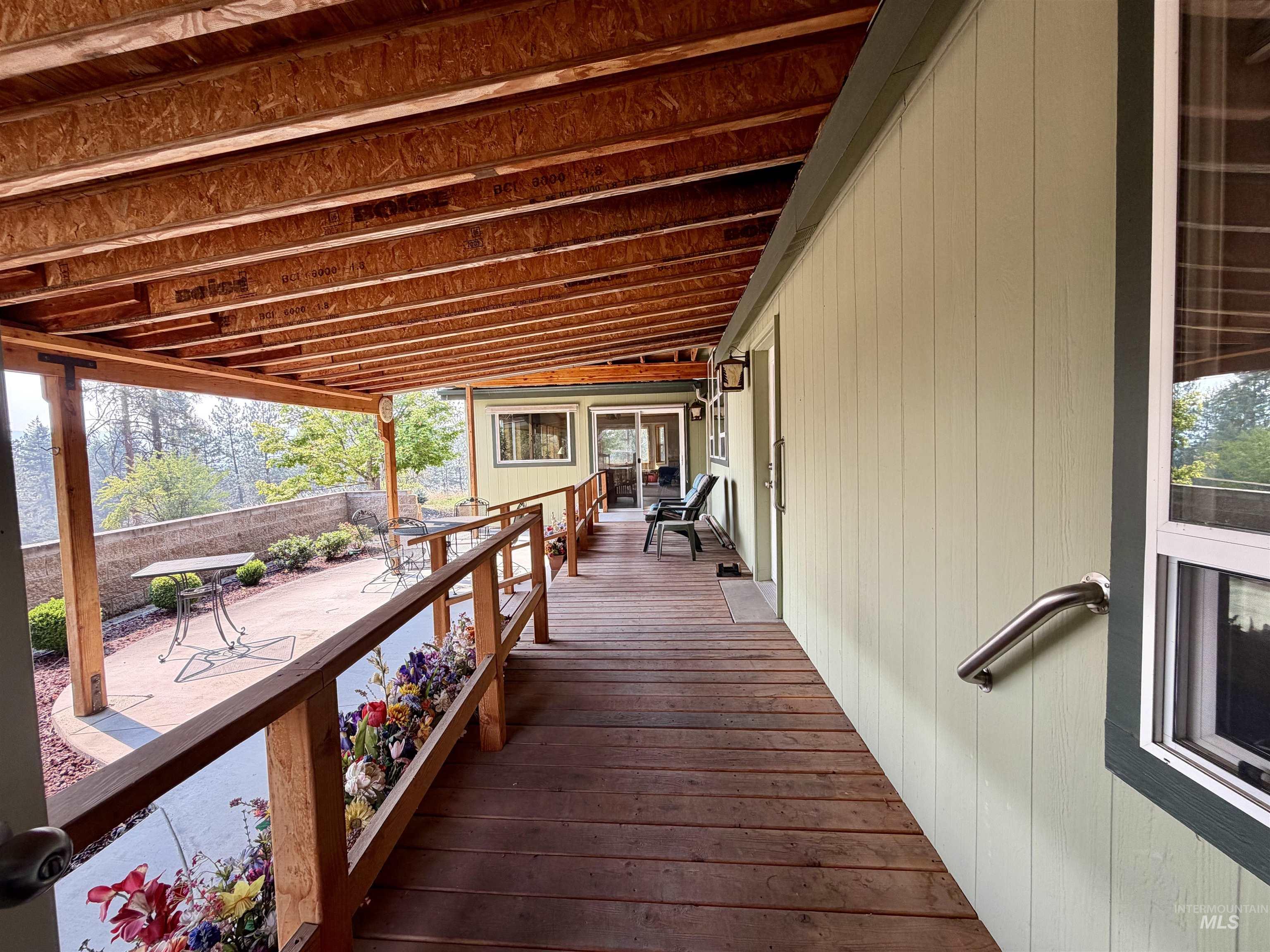 254 Larradon Drive, Kamiah, Idaho 83536, 3 Bedrooms, 2 Bathrooms, Residential For Sale, Price $535,000,MLS 98997031