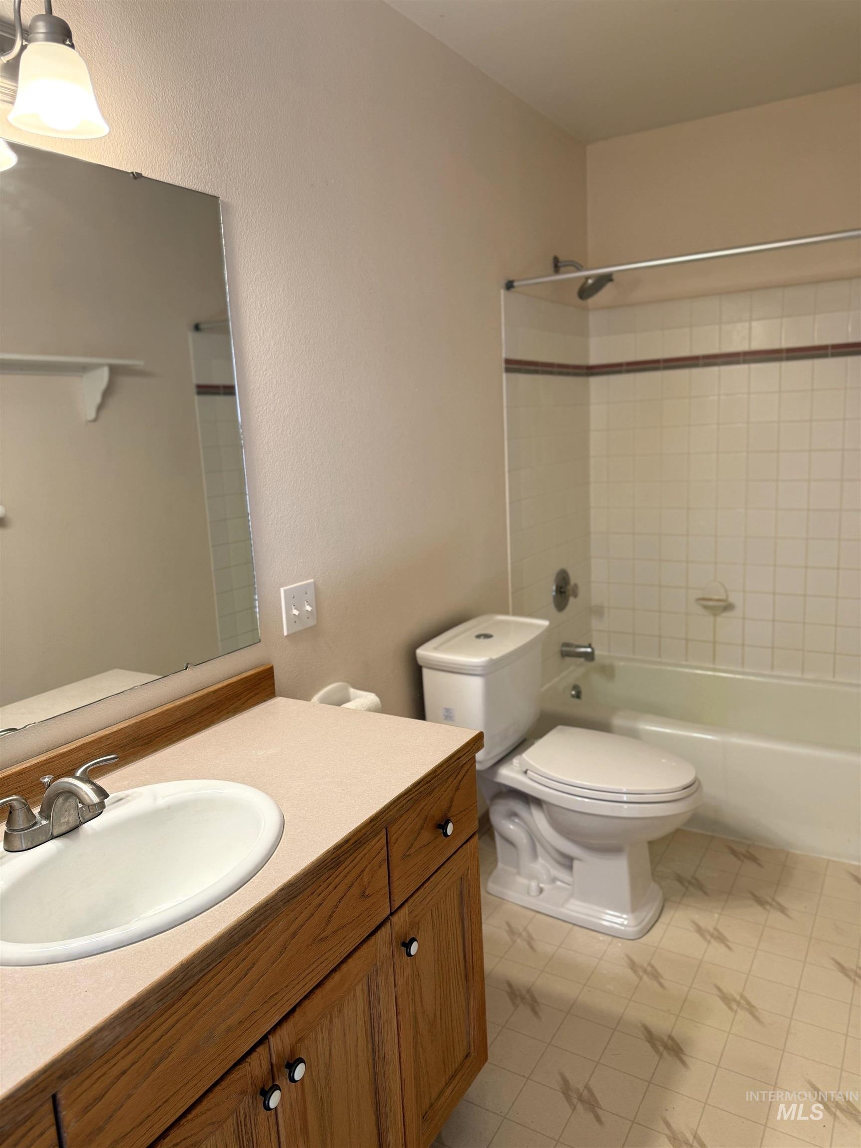 2025 Conestoga, Moscow, Idaho 83843, 3 Bedrooms, 2.5 Bathrooms, Residential For Sale, Price $549,000,MLS 98997035