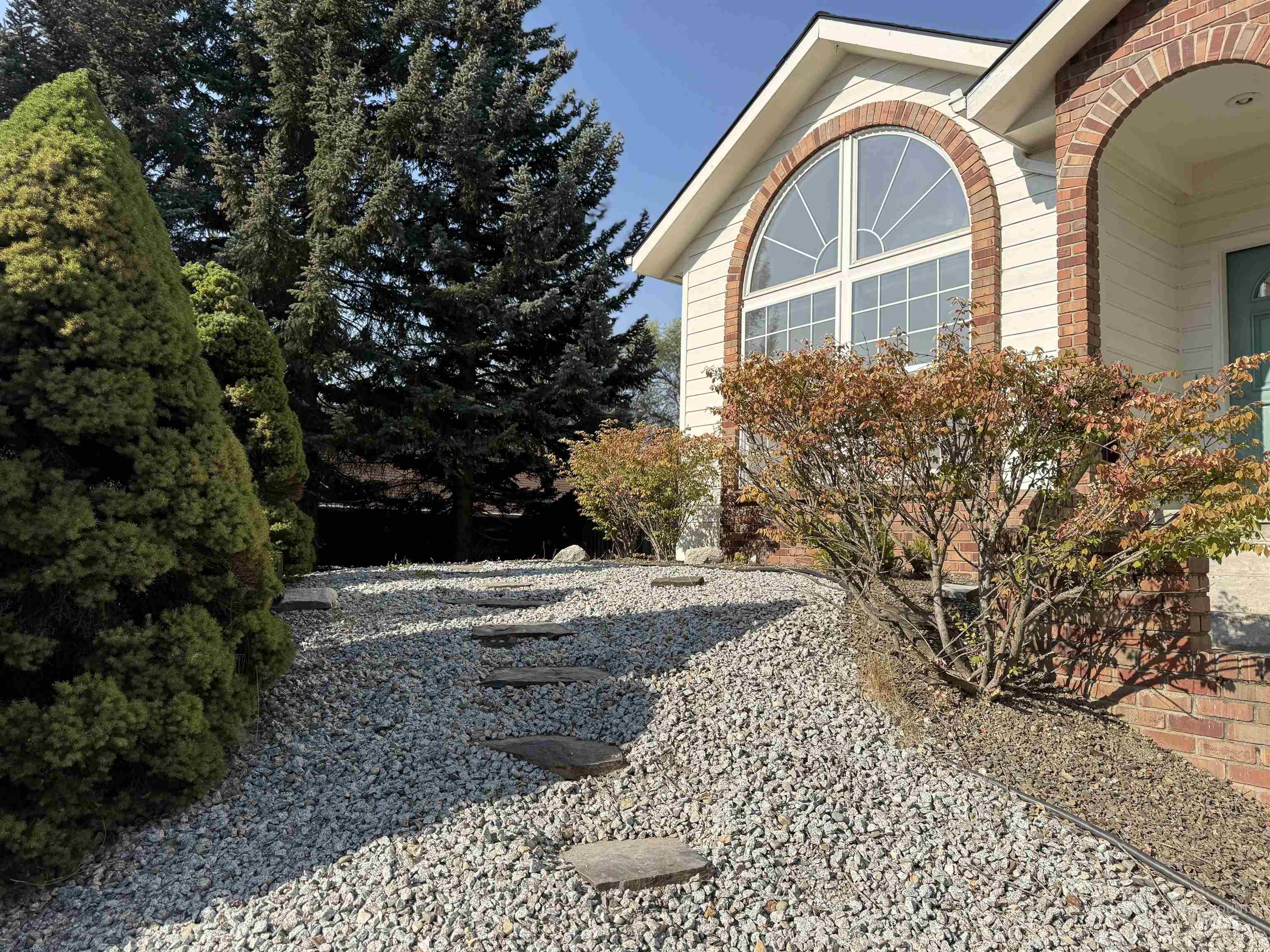 2025 Conestoga, Moscow, Idaho 83843, 3 Bedrooms, 2.5 Bathrooms, Residential For Sale, Price $549,000,MLS 98997035