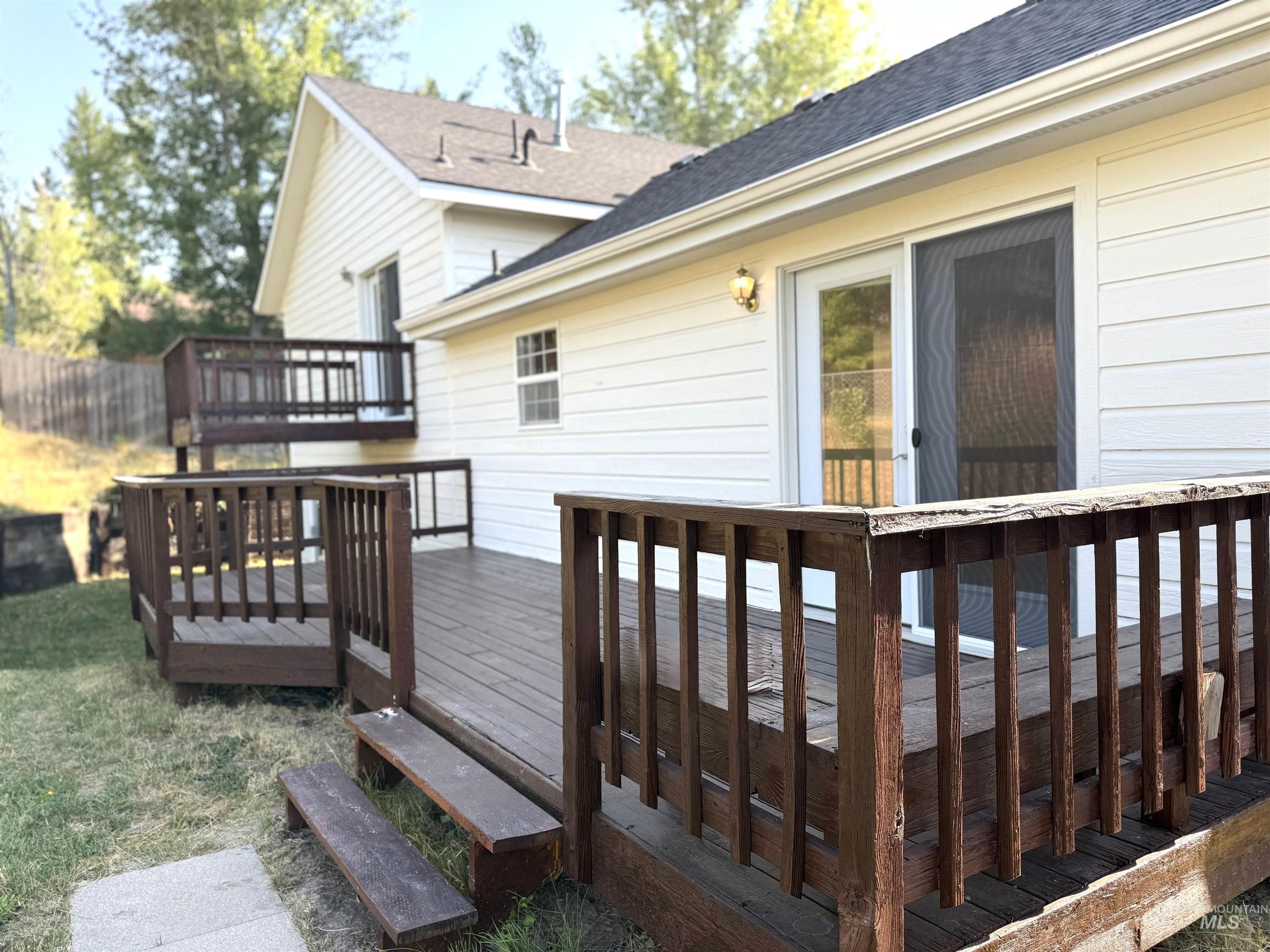 2025 Conestoga, Moscow, Idaho 83843, 3 Bedrooms, 2.5 Bathrooms, Residential For Sale, Price $549,000,MLS 98997035
