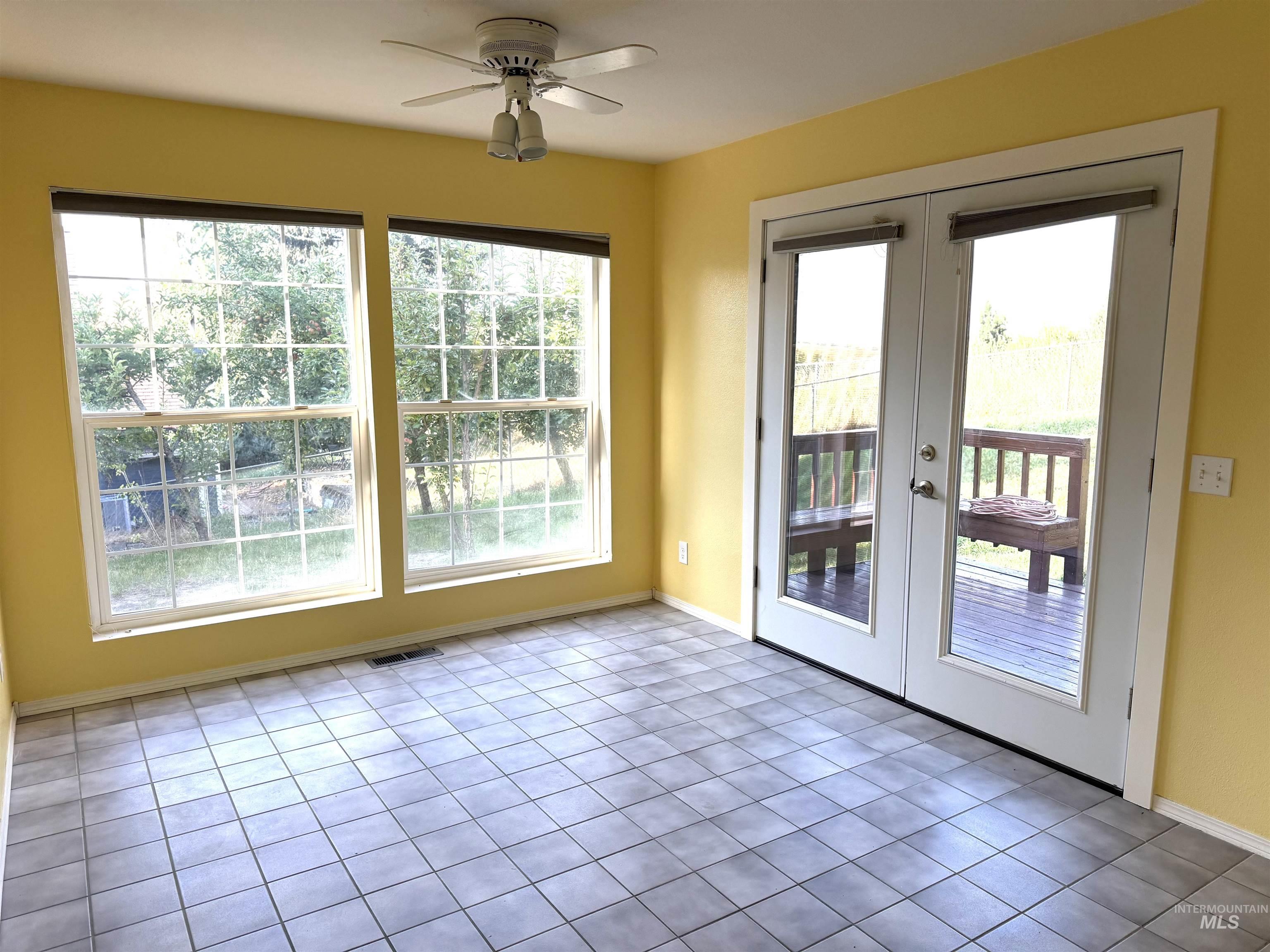 2025 Conestoga, Moscow, Idaho 83843, 3 Bedrooms, 2.5 Bathrooms, Residential For Sale, Price $549,000,MLS 98997035